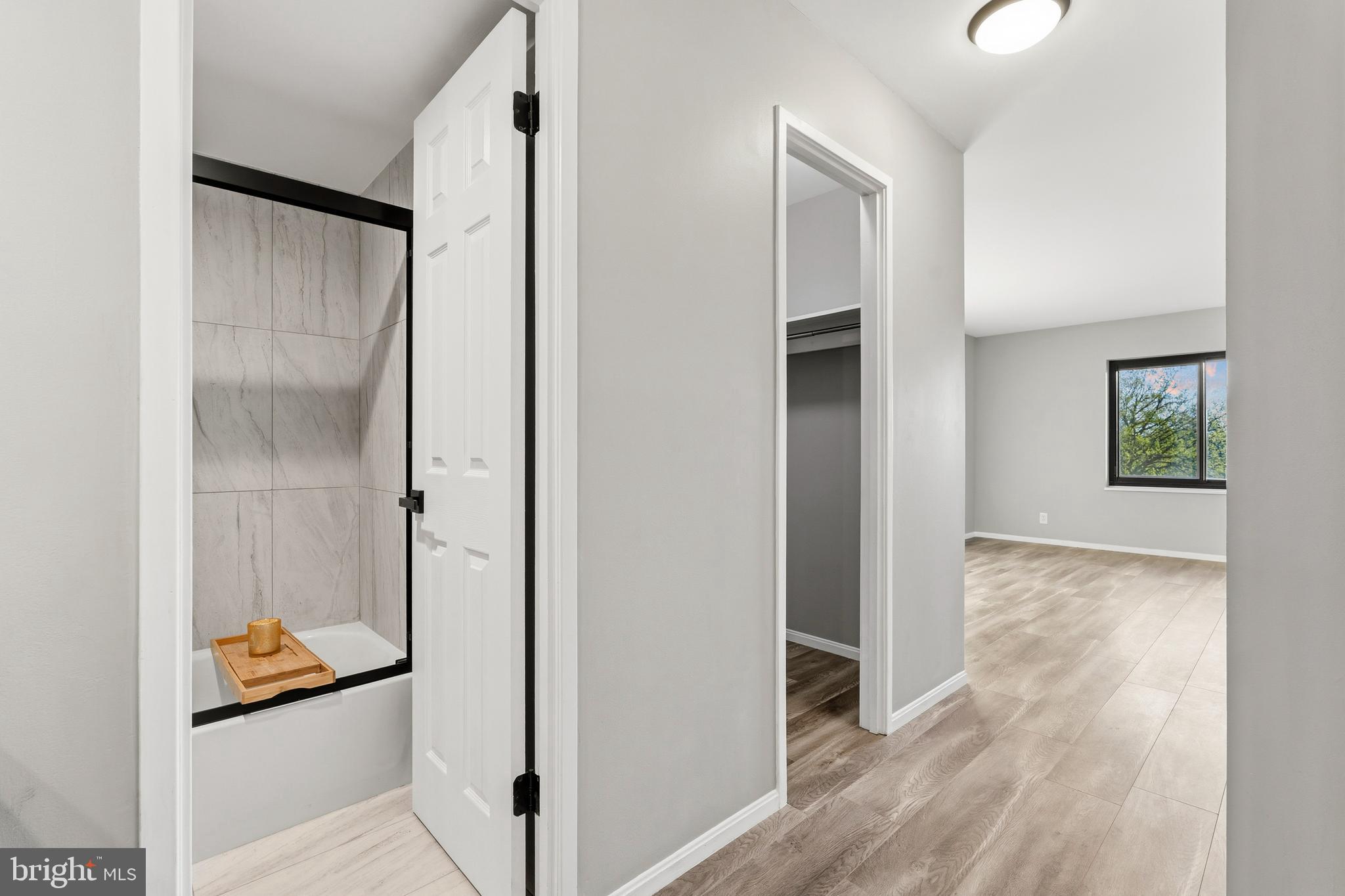 WATERGATE AT LANDMARK - Residential