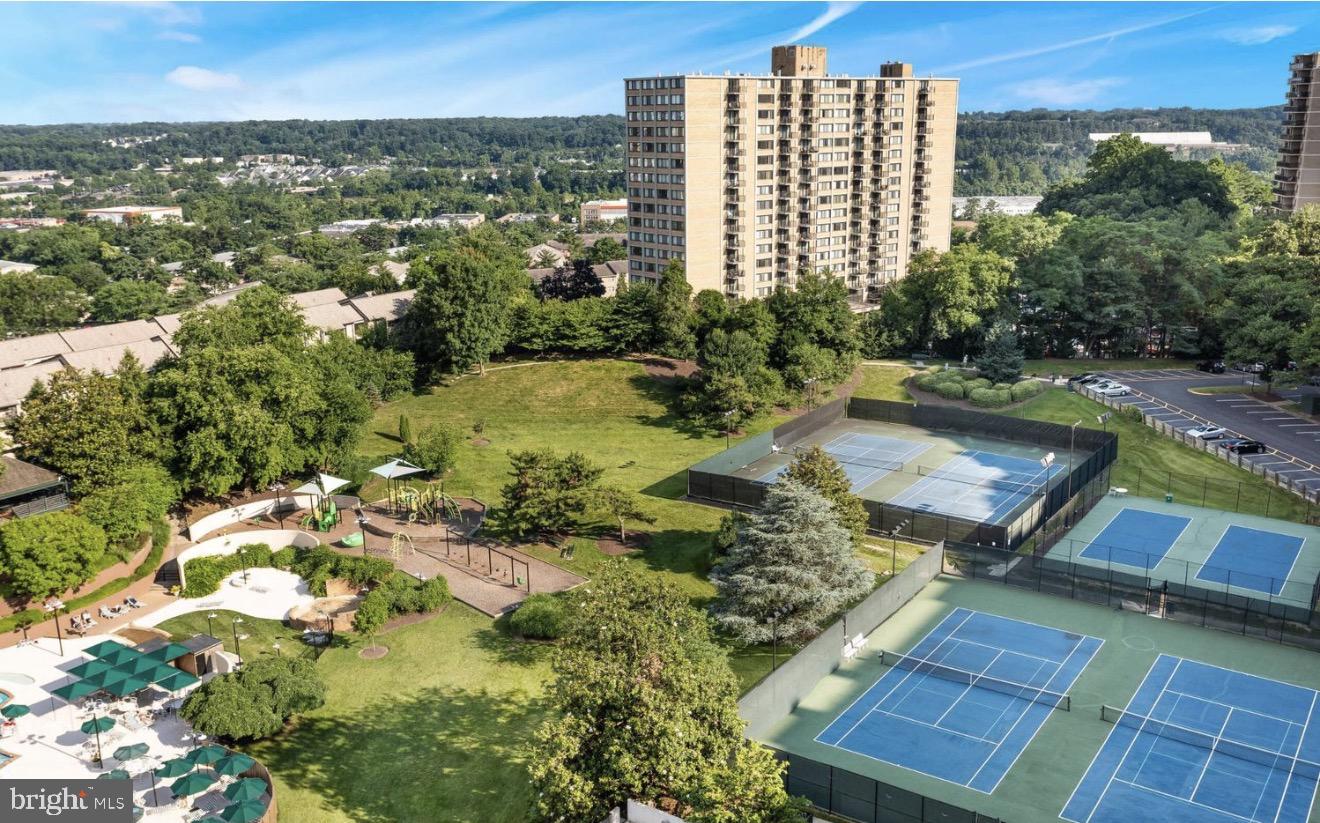 WATERGATE AT LANDMARK - Residential