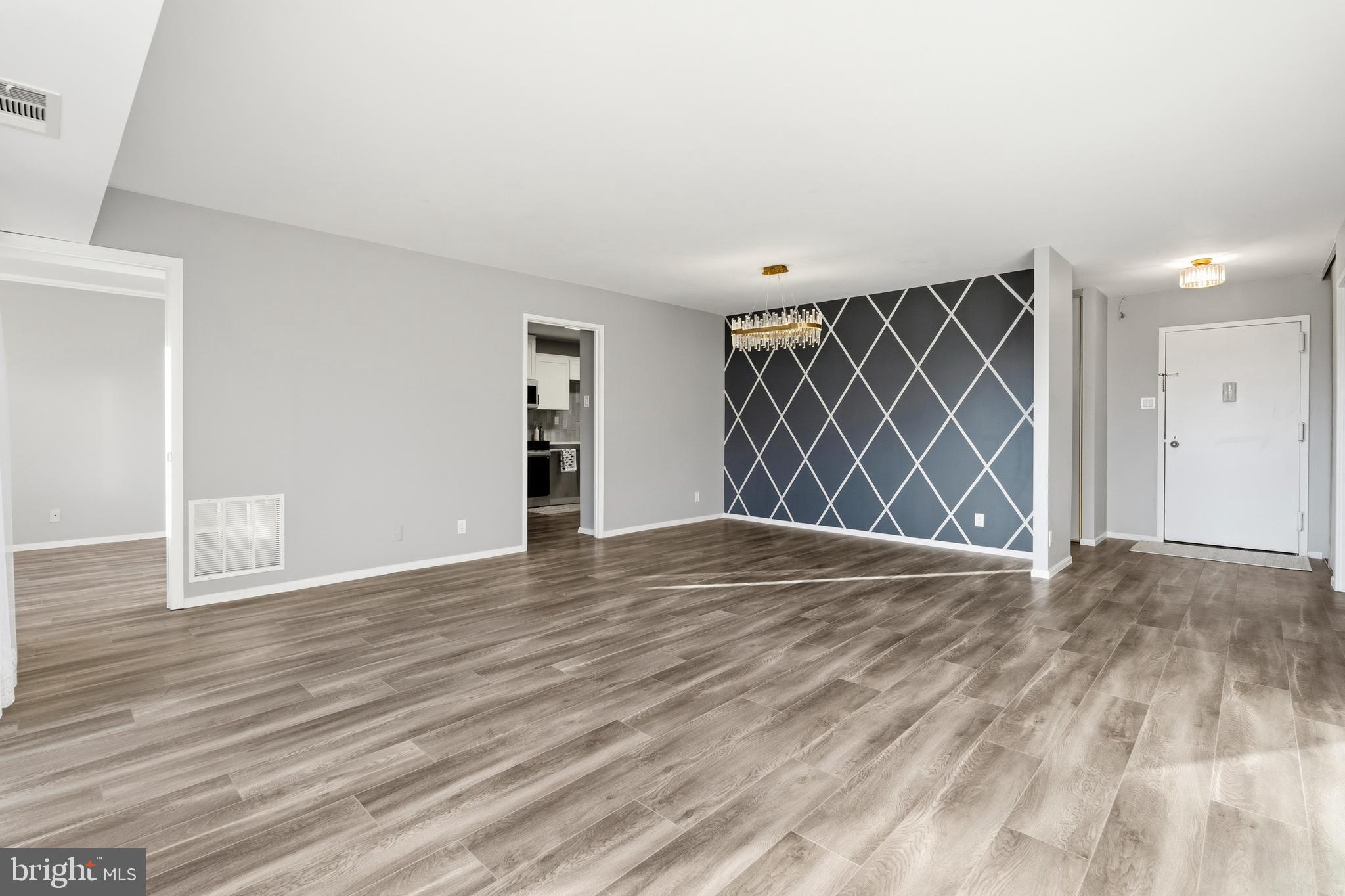 WATERGATE AT LANDMARK - Residential