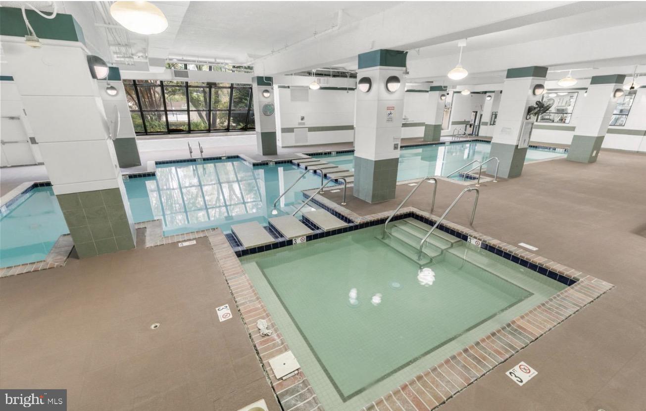 WATERGATE AT LANDMARK - Residential