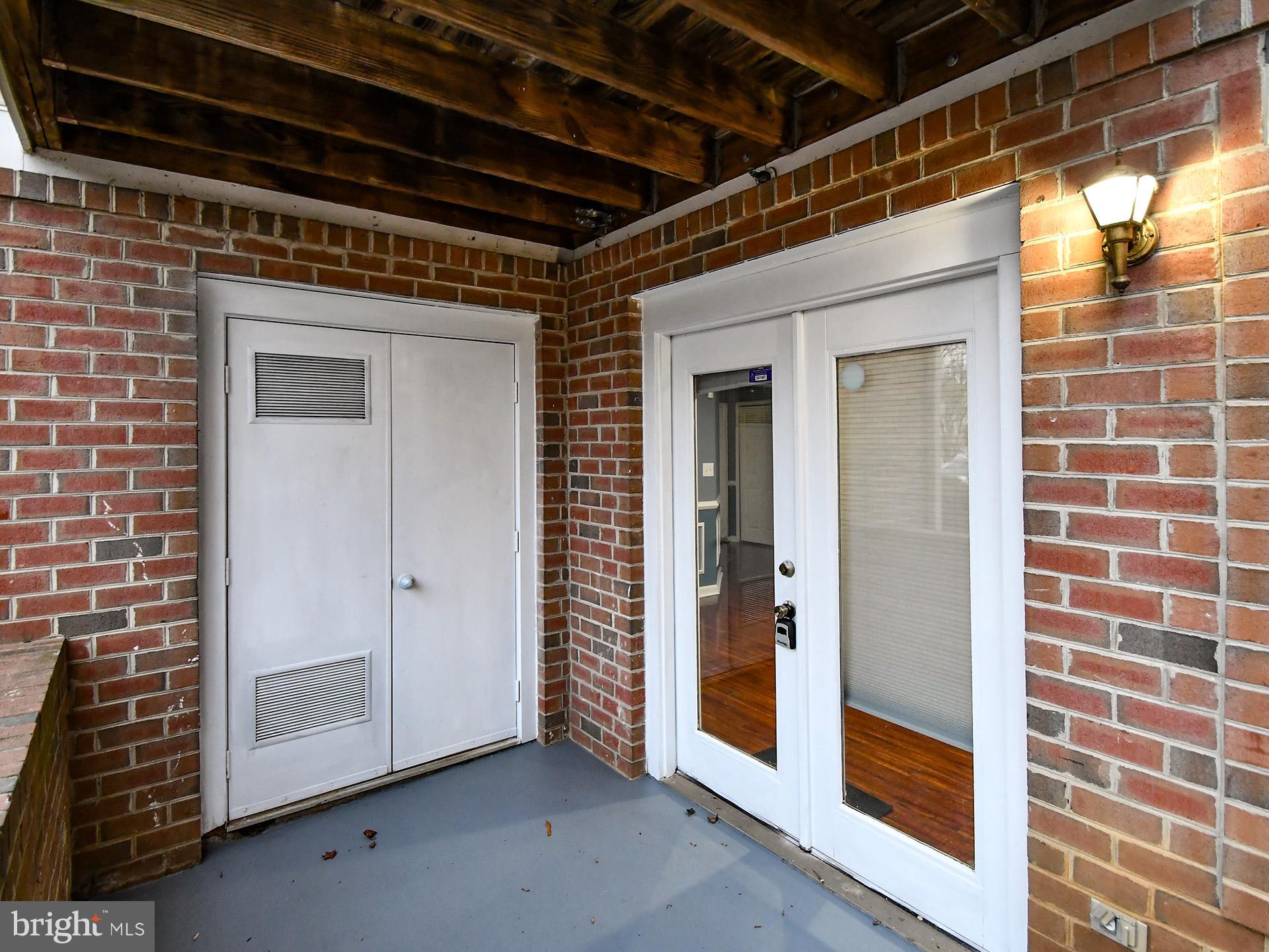 LAKE POINTE AT TOWN CENTER - Residential