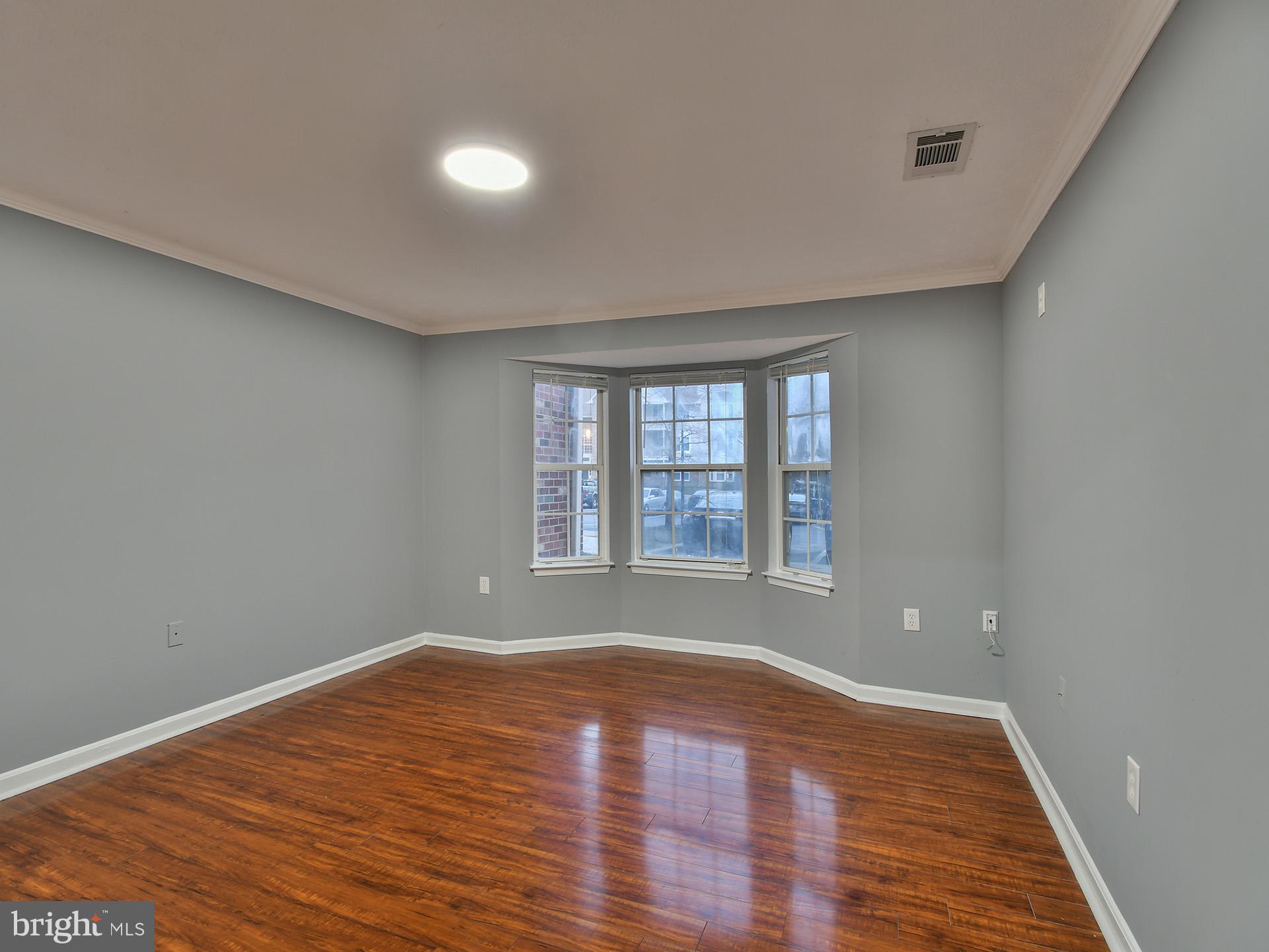 LAKE POINTE AT TOWN CENTER - Residential