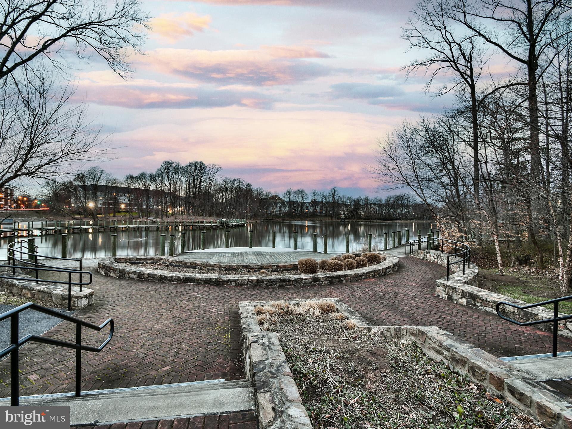 LAKE POINTE AT TOWN CENTER - Residential