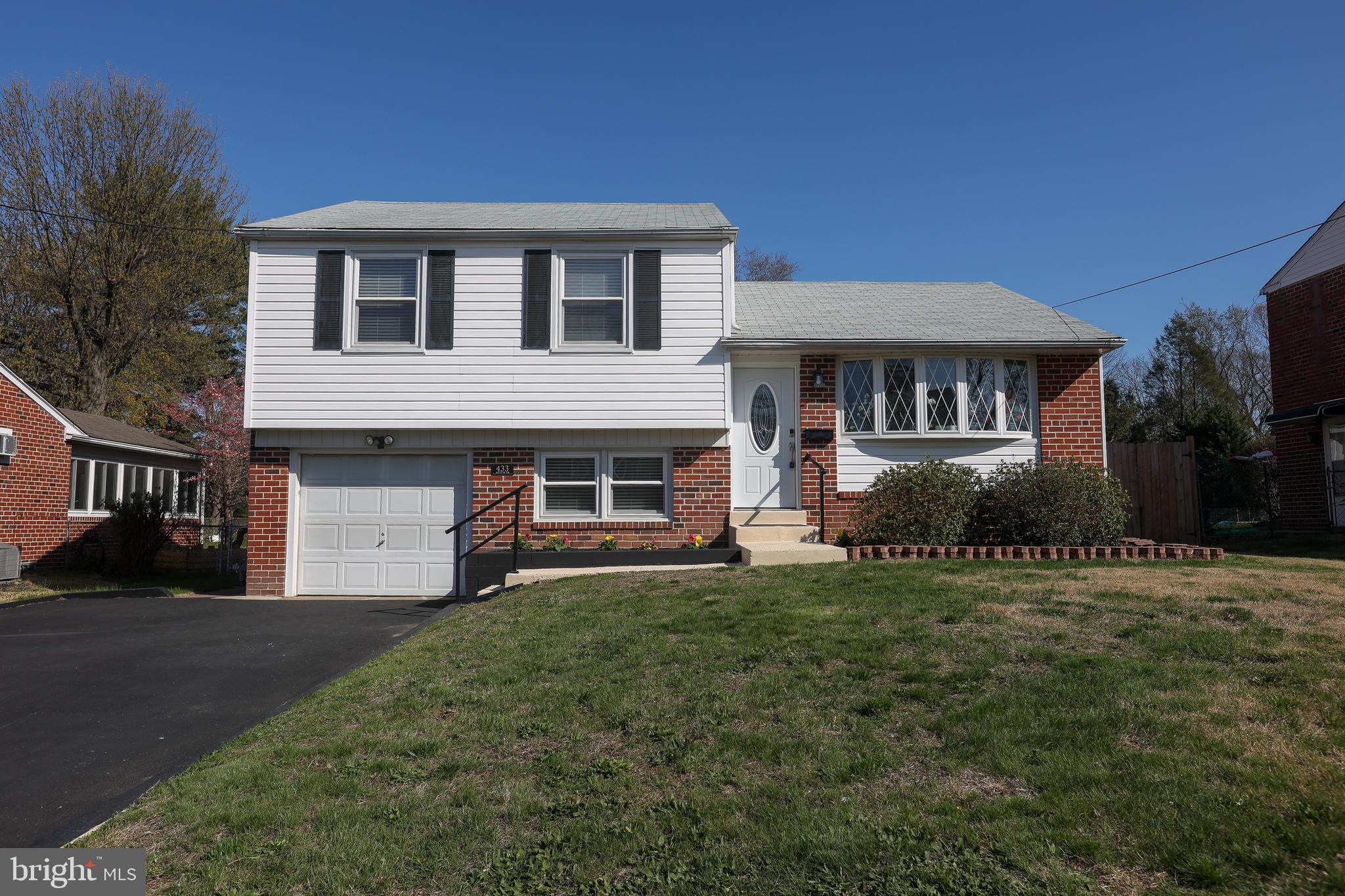 CAMELOT ESTS - Residential