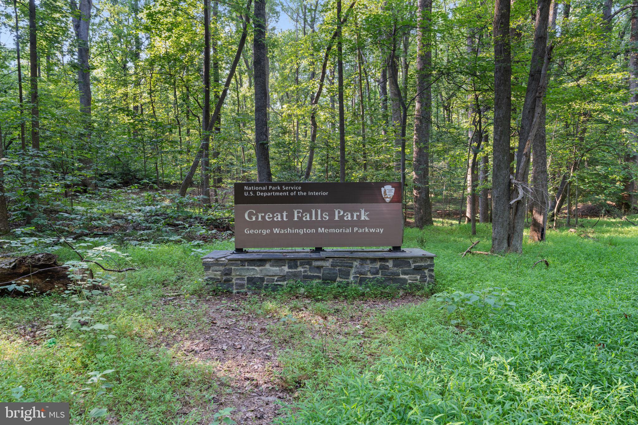 ROLLING MEADOWS - Residential