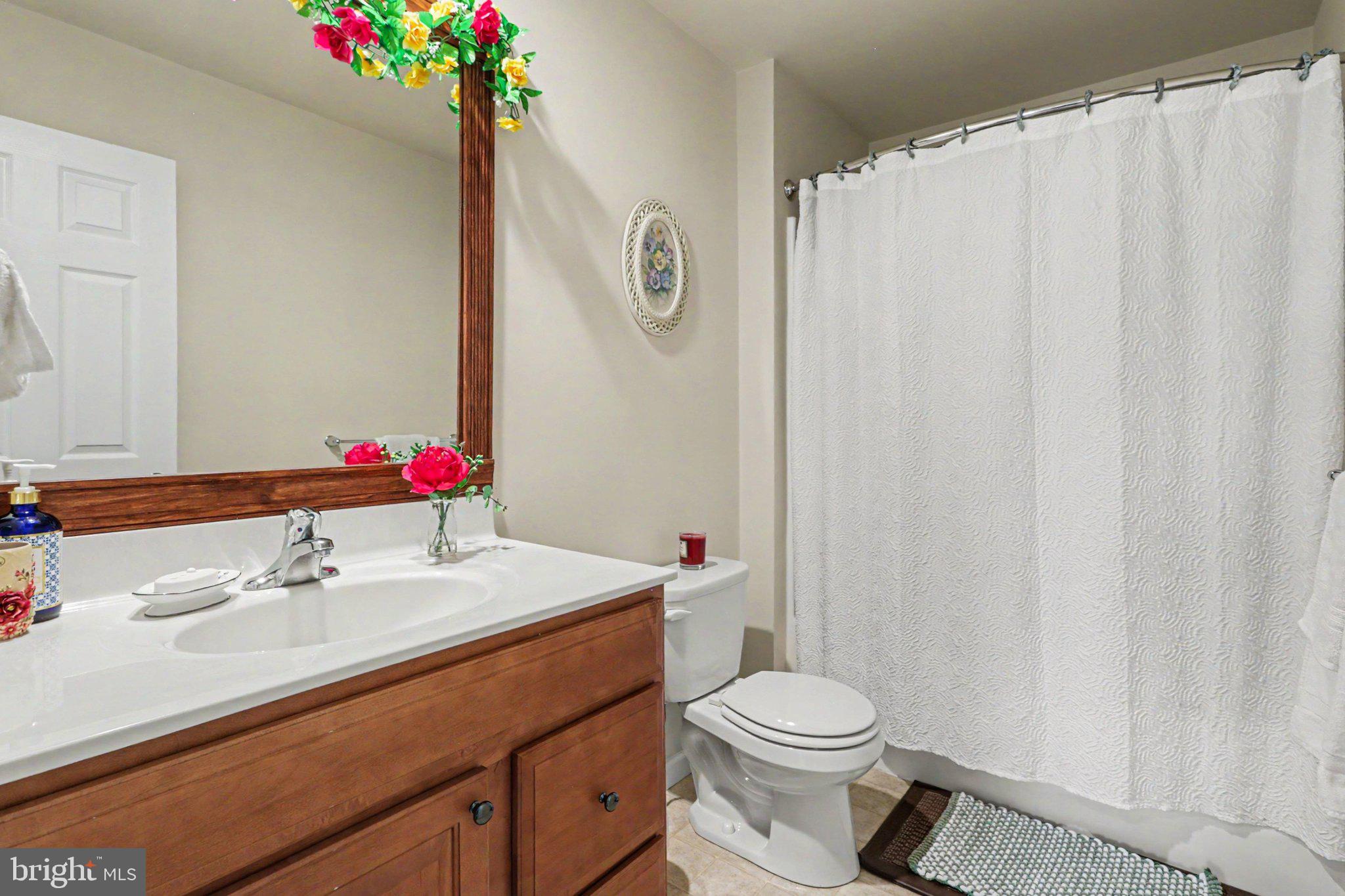 SOUTHPOINT MEADOWS - Residential