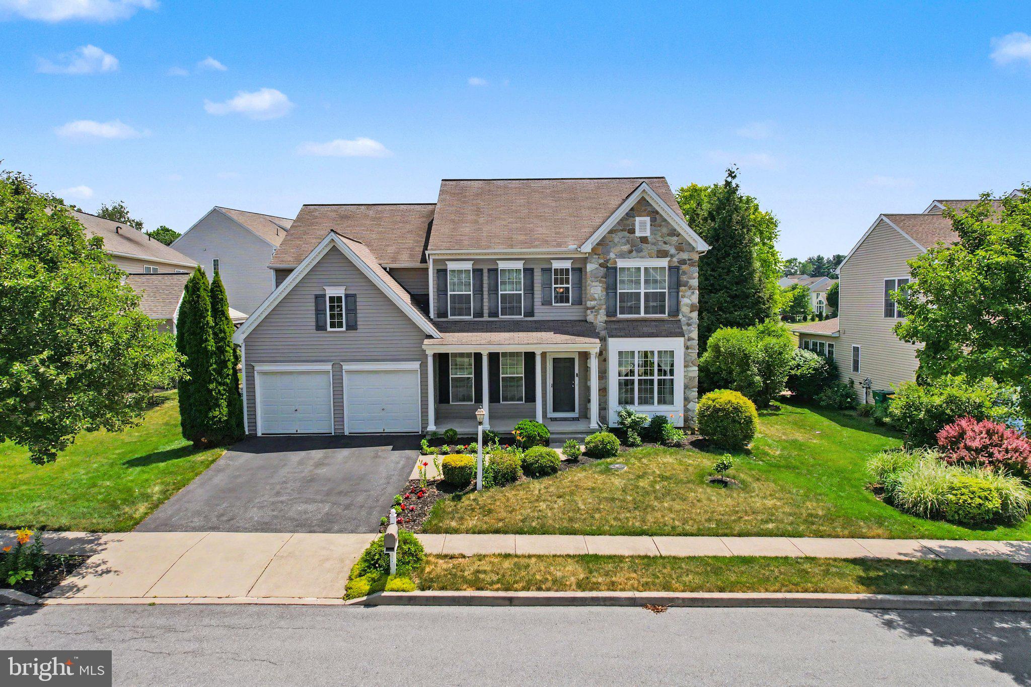 SOUTHPOINT MEADOWS - Residential