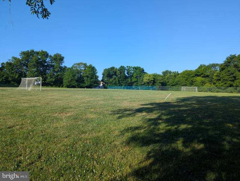 SOUTHPOINT MEADOWS - Residential