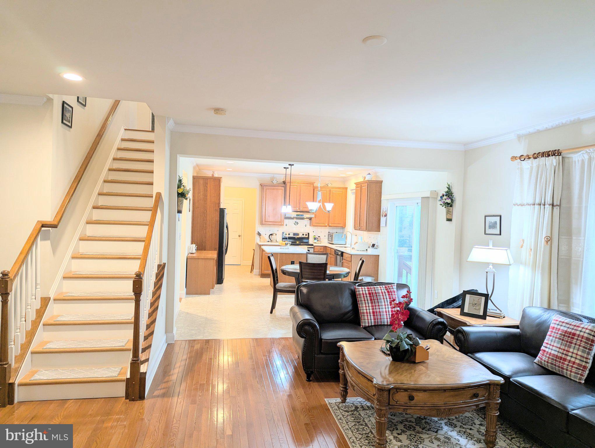 SOUTHPOINT MEADOWS - Residential
