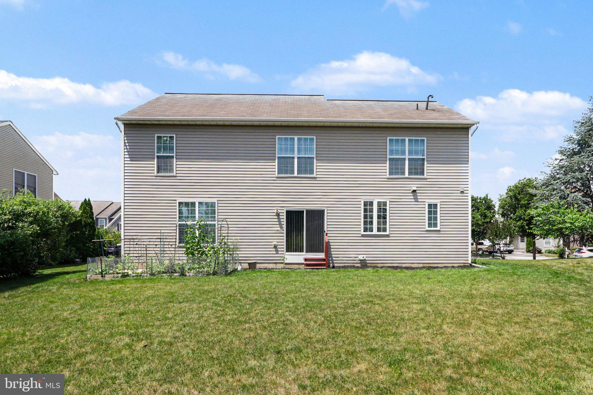 SOUTHPOINT MEADOWS - Residential
