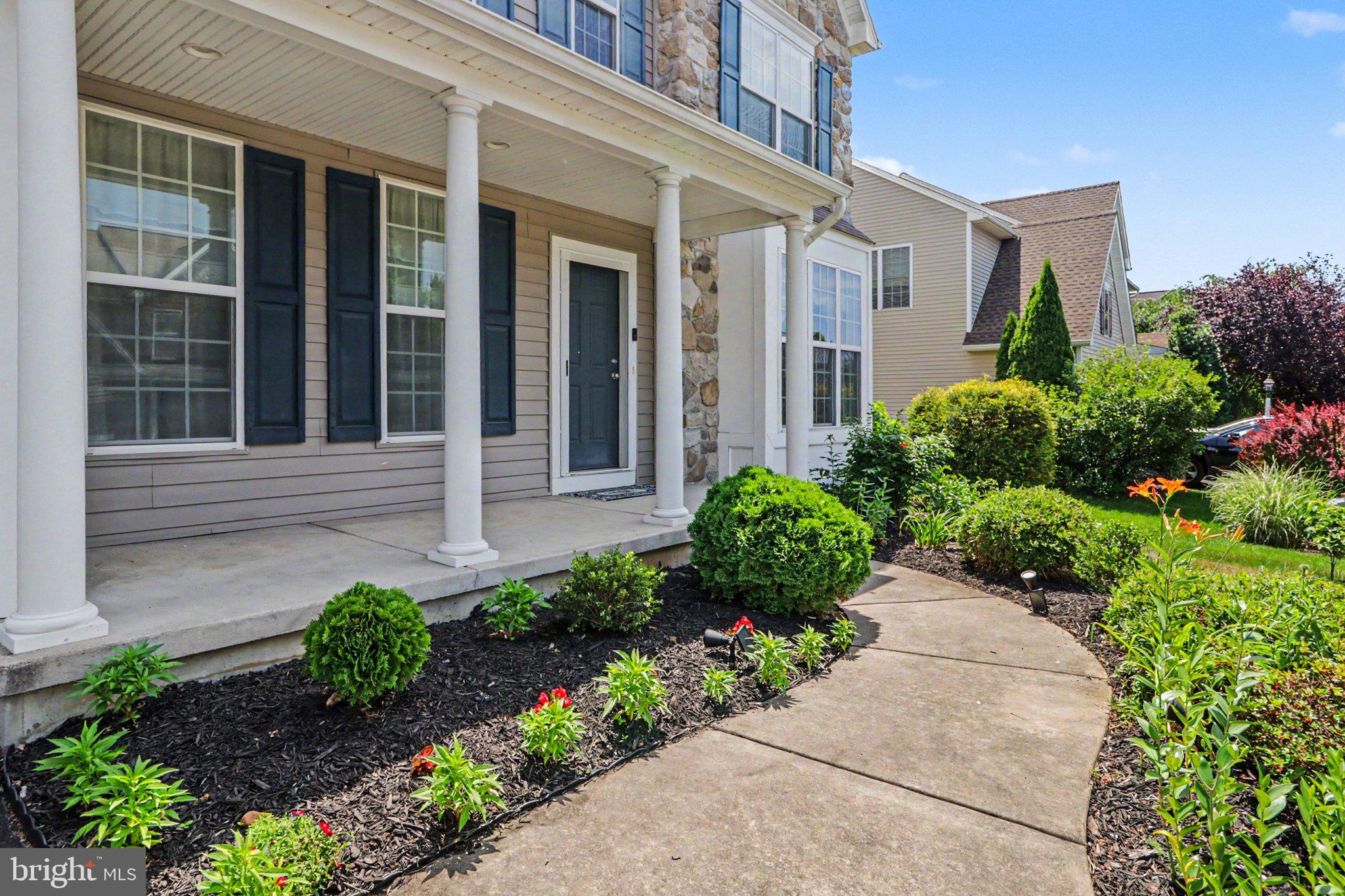 SOUTHPOINT MEADOWS - Residential