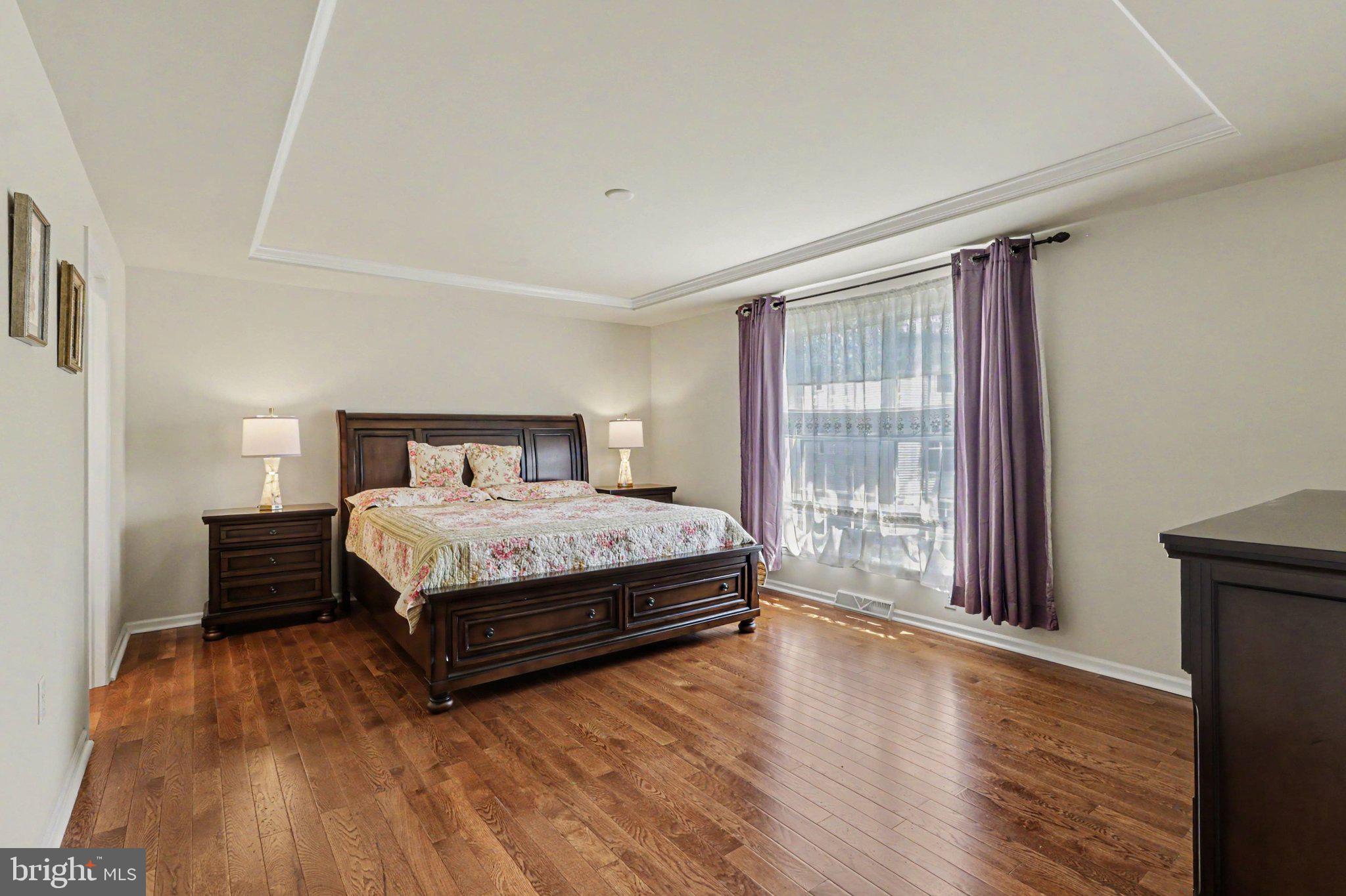 SOUTHPOINT MEADOWS - Residential