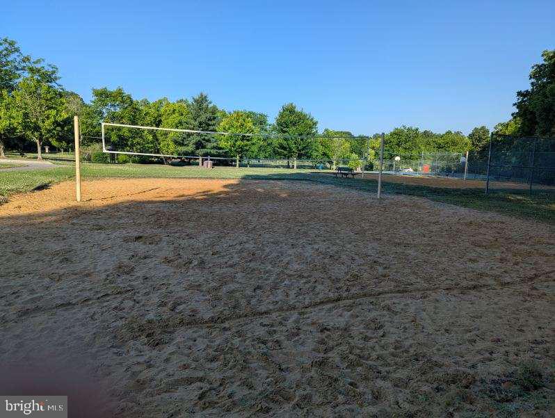 SOUTHPOINT MEADOWS - Residential