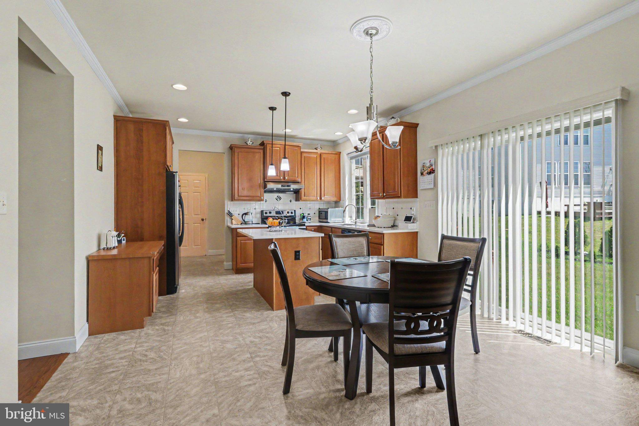 SOUTHPOINT MEADOWS - Residential