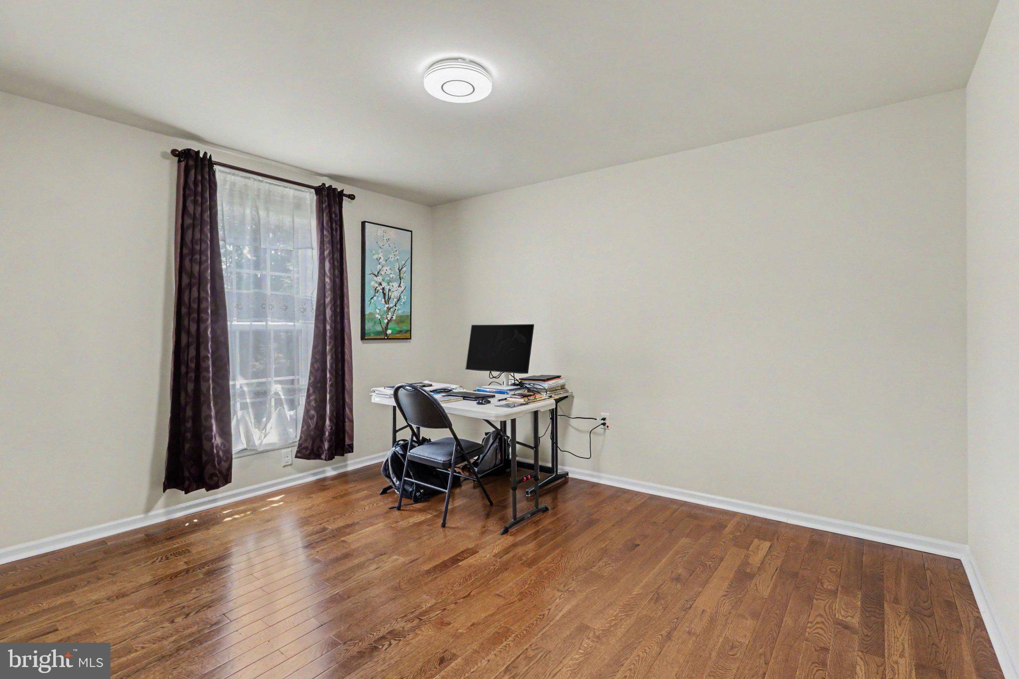 SOUTHPOINT MEADOWS - Residential