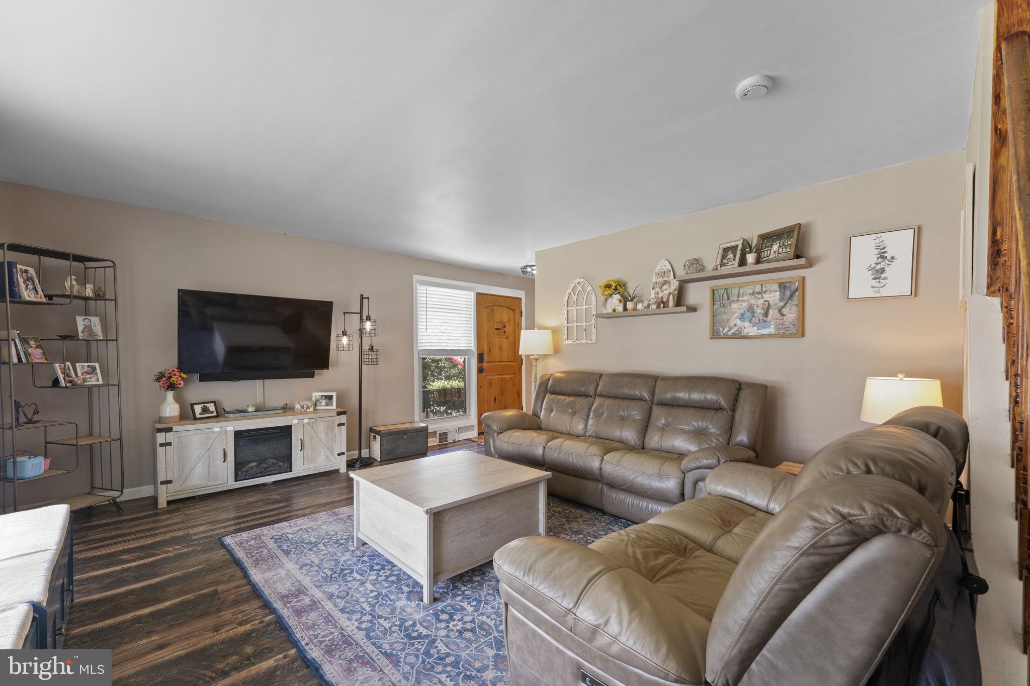 NORRISTOWN - Residential