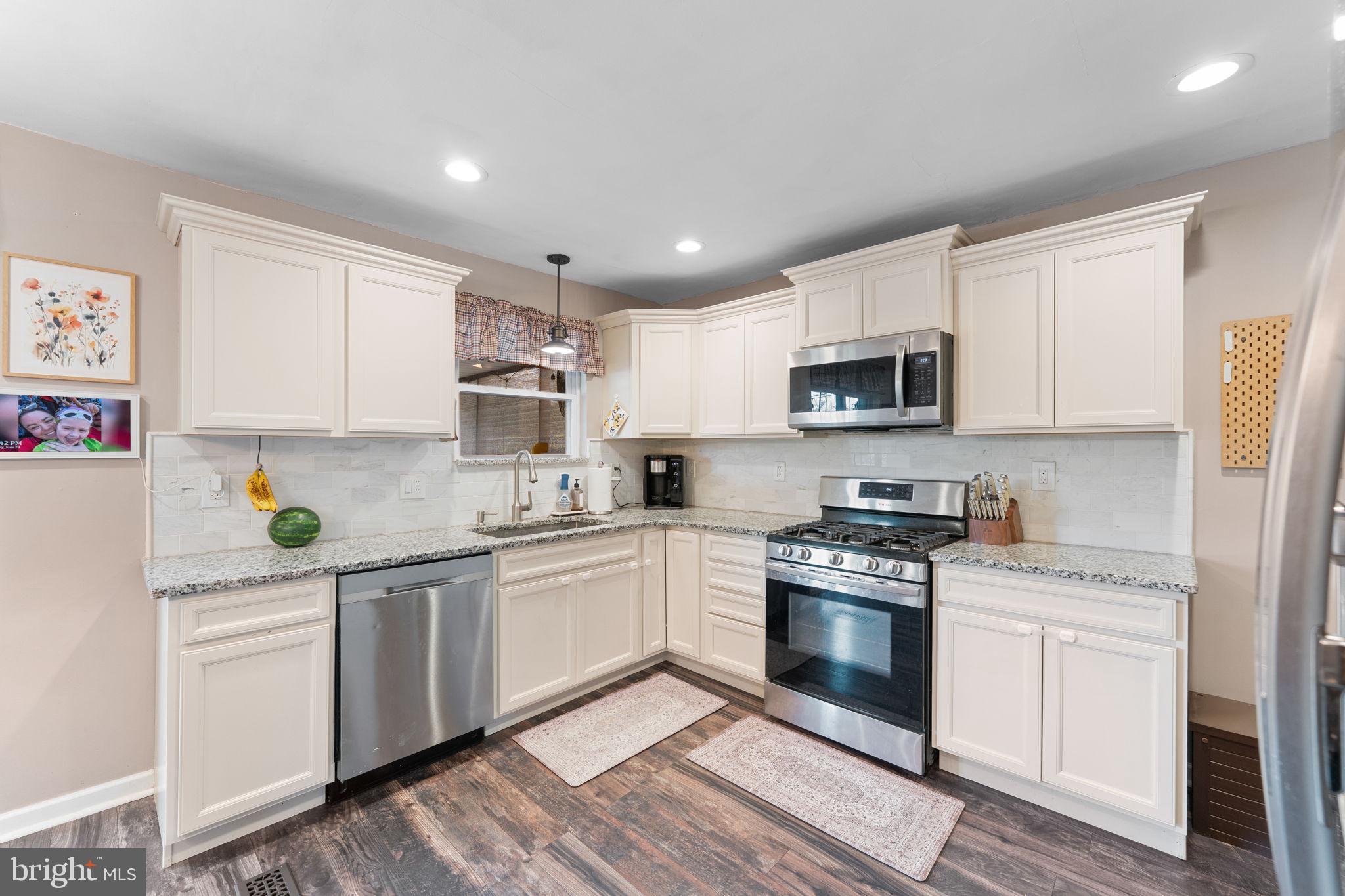 NORRISTOWN - Residential