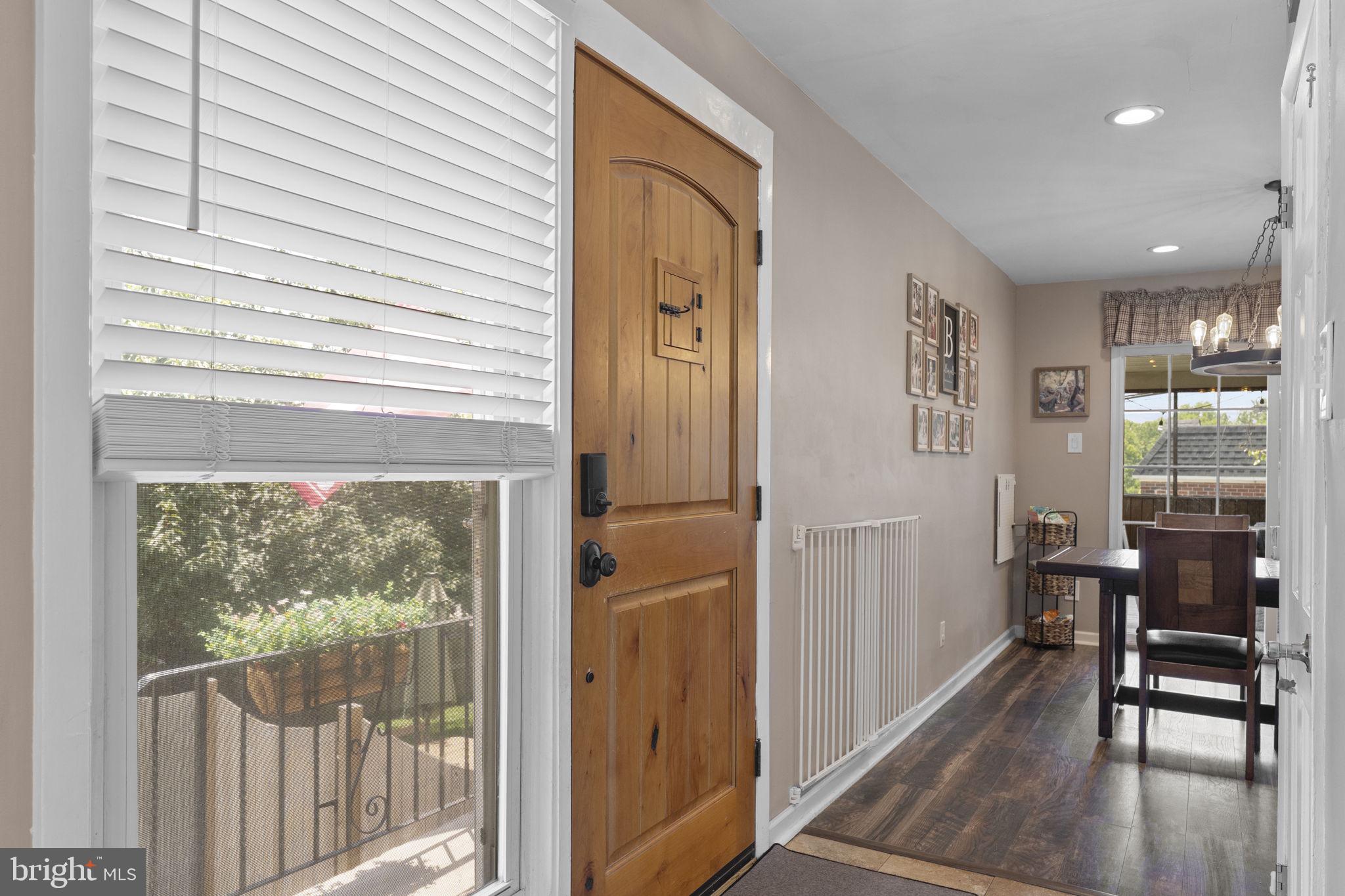 NORRISTOWN - Residential