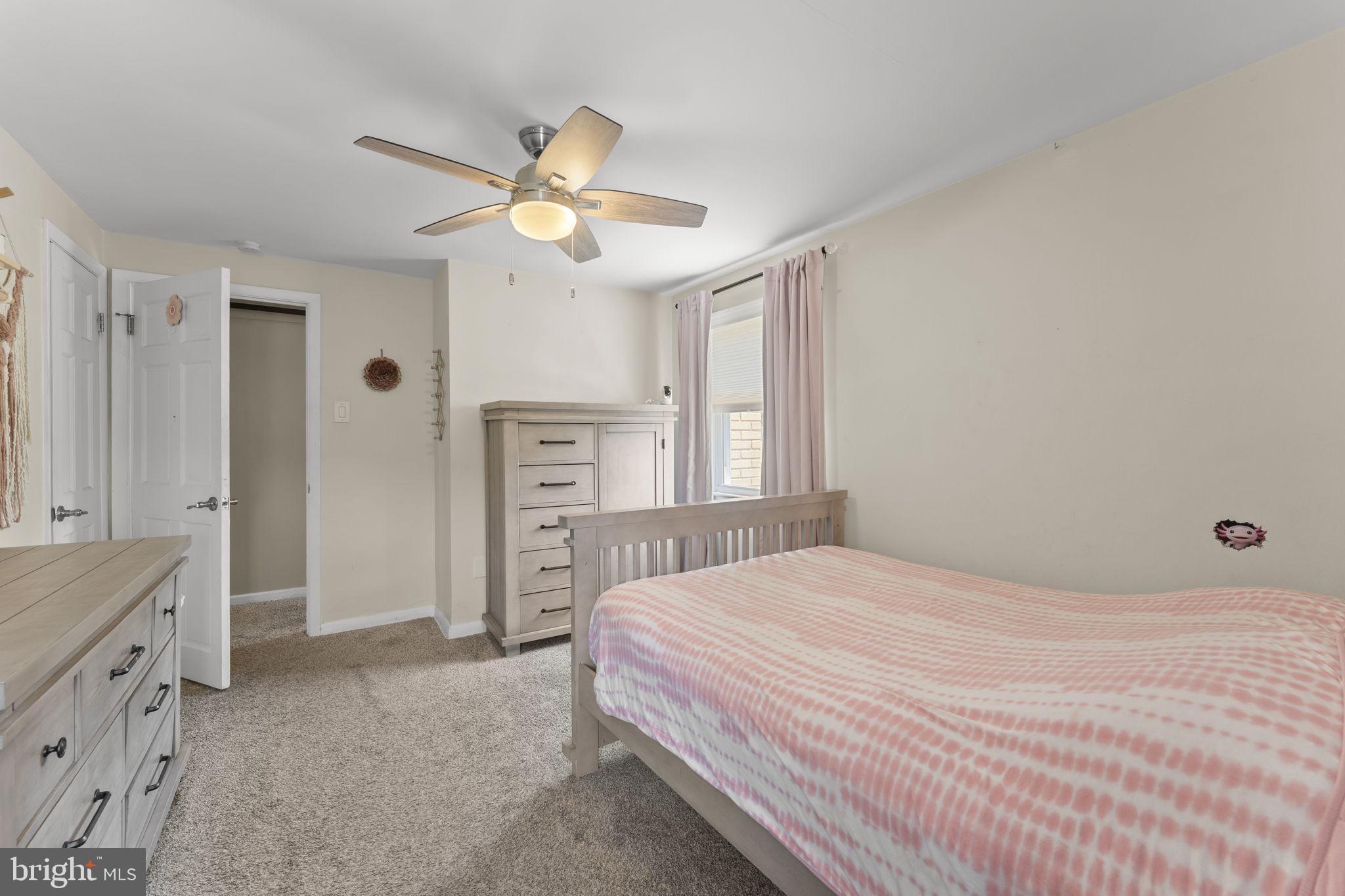 NORRISTOWN - Residential