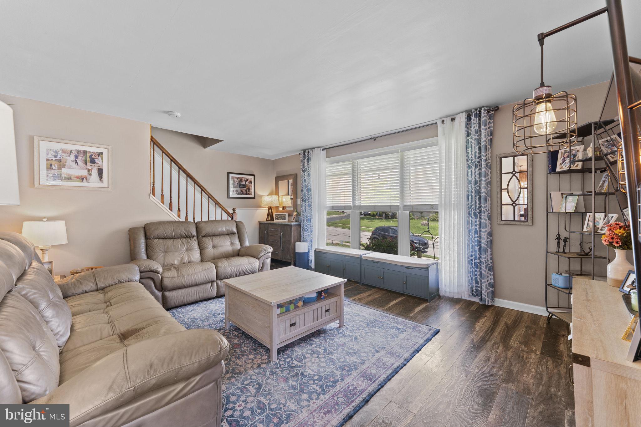 NORRISTOWN - Residential