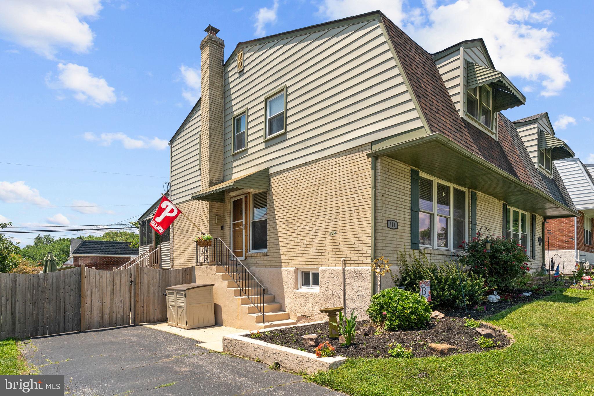 NORRISTOWN - Residential