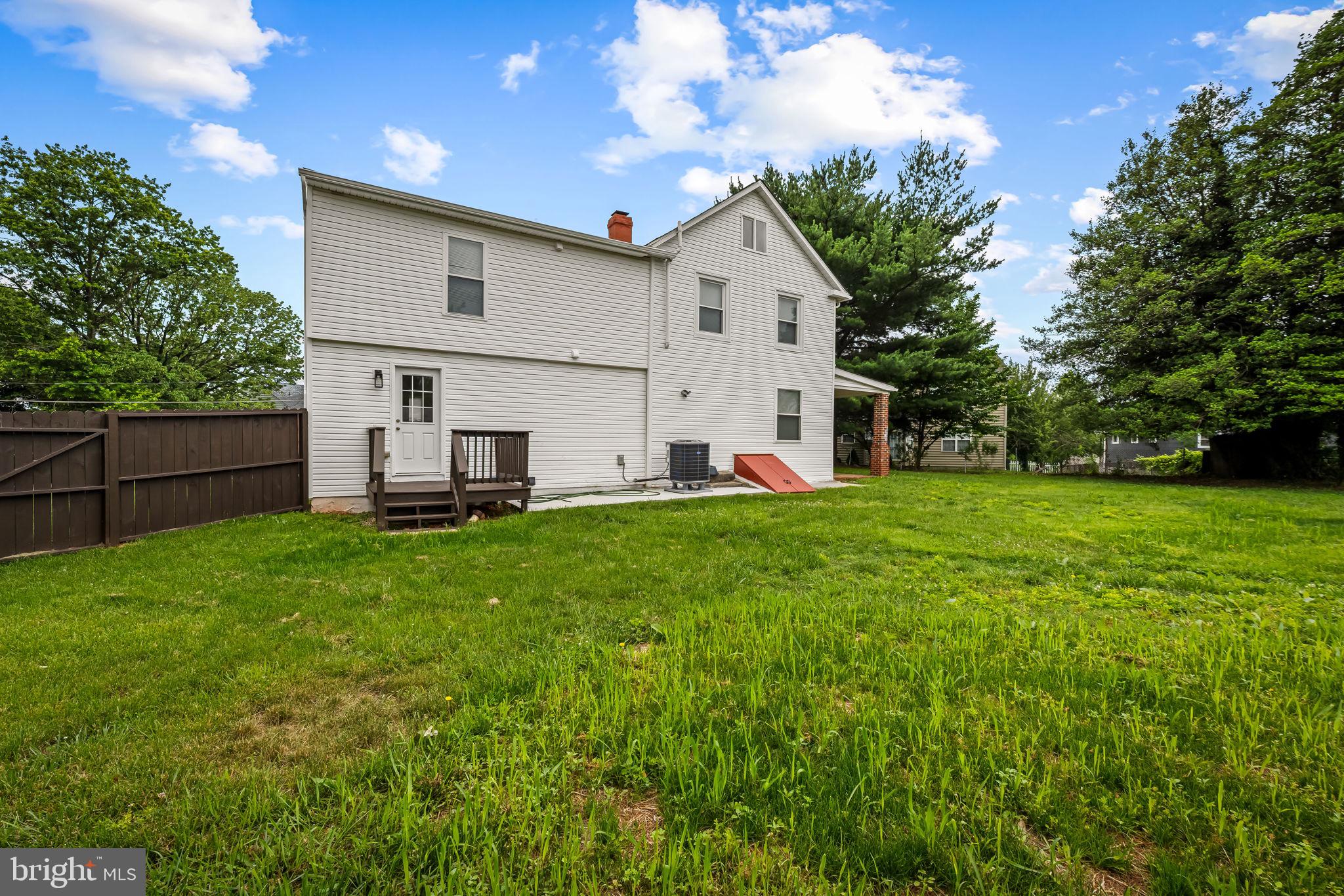CATONSVILLE MANOR - Residential