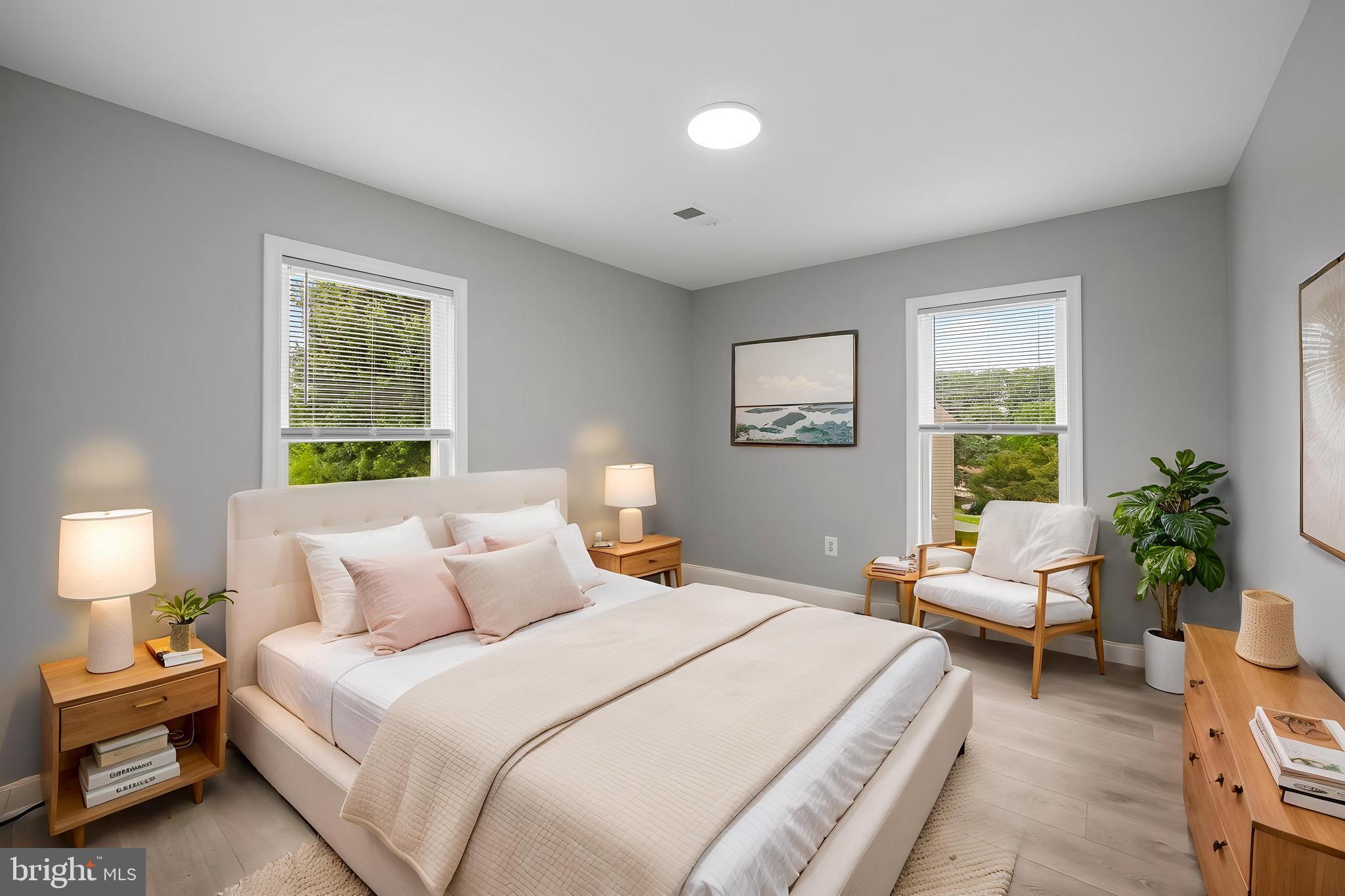CATONSVILLE MANOR - Residential