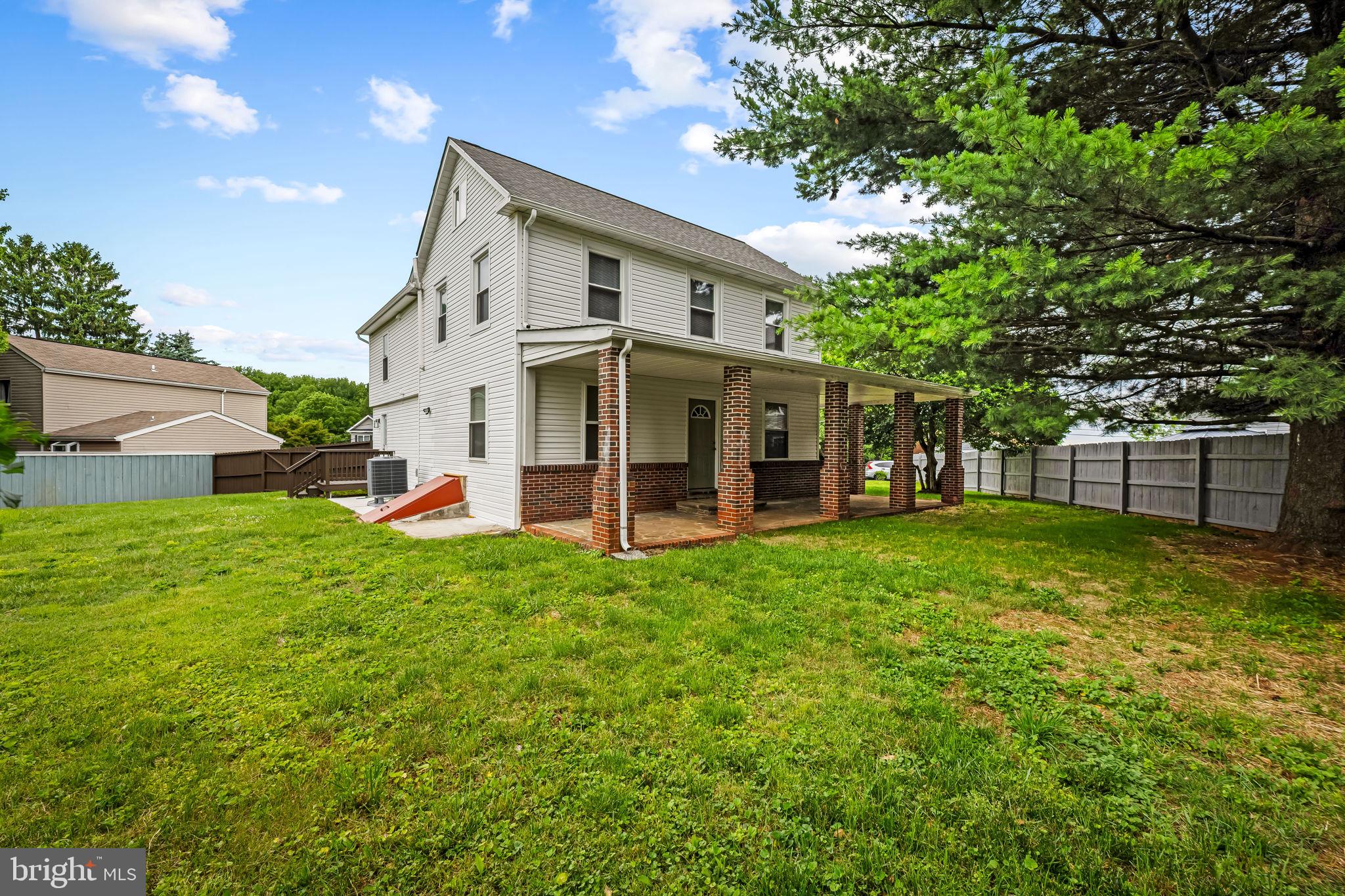 CATONSVILLE MANOR - Residential