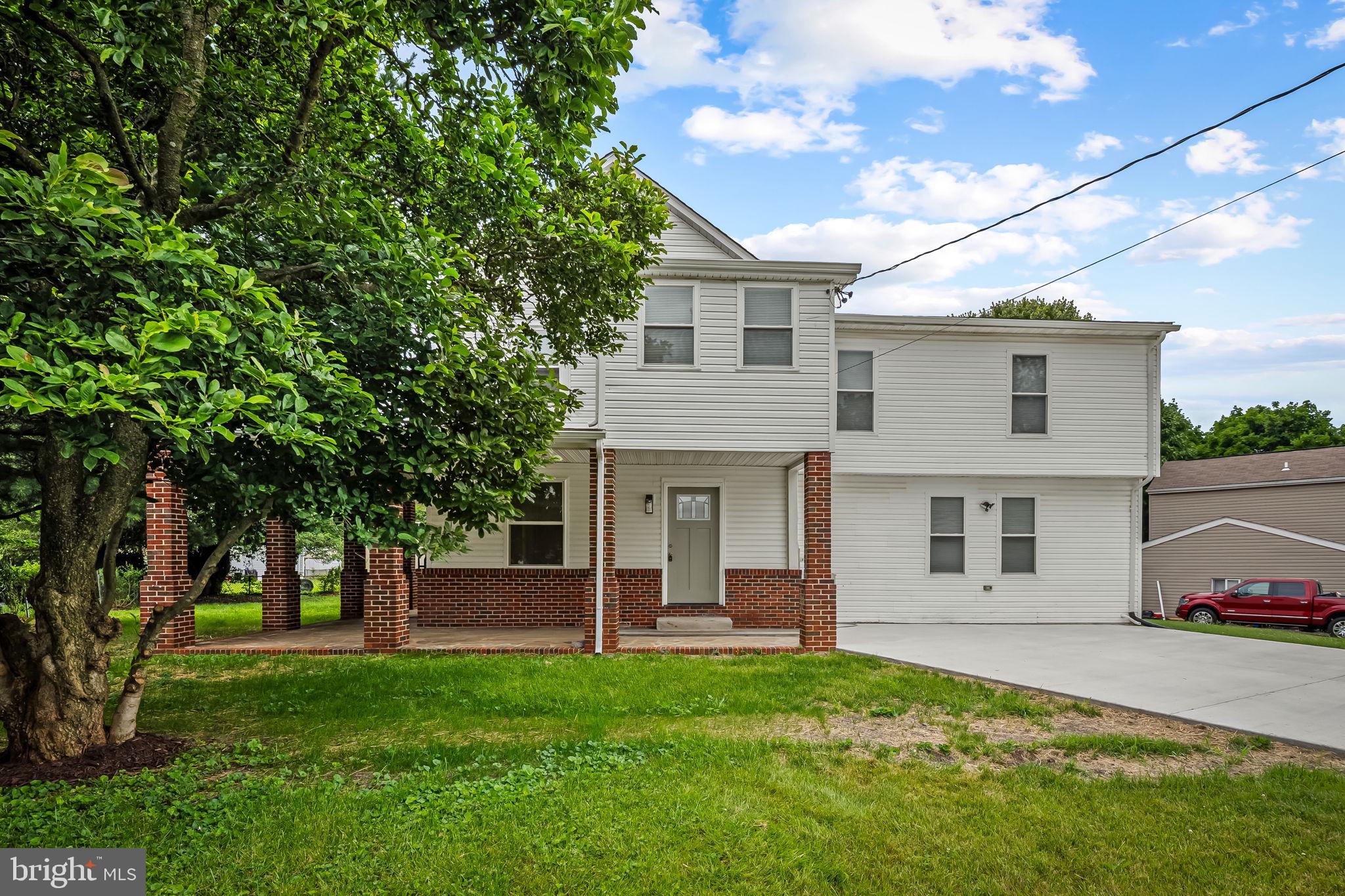 CATONSVILLE MANOR - Residential