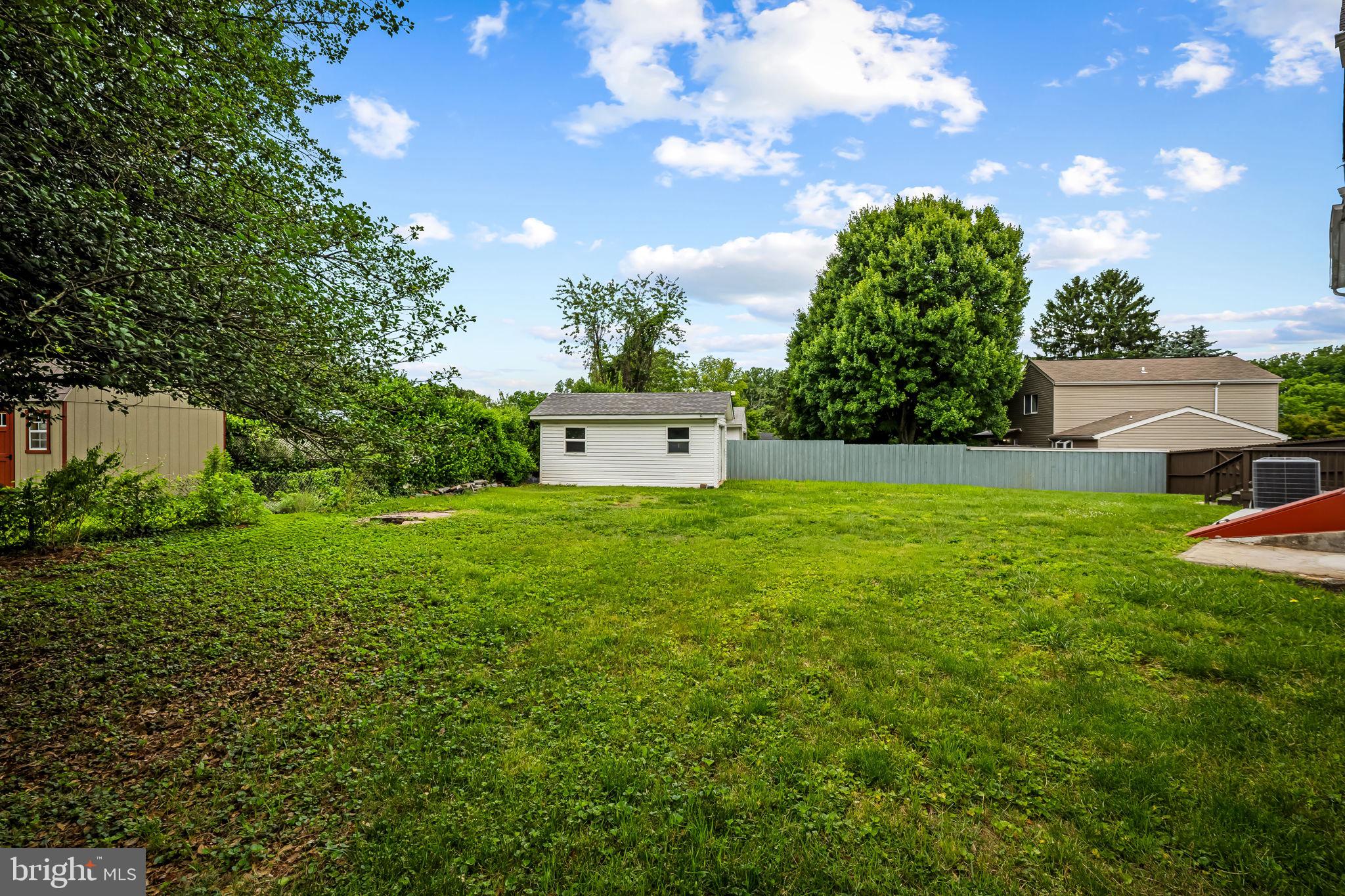 CATONSVILLE MANOR - Residential