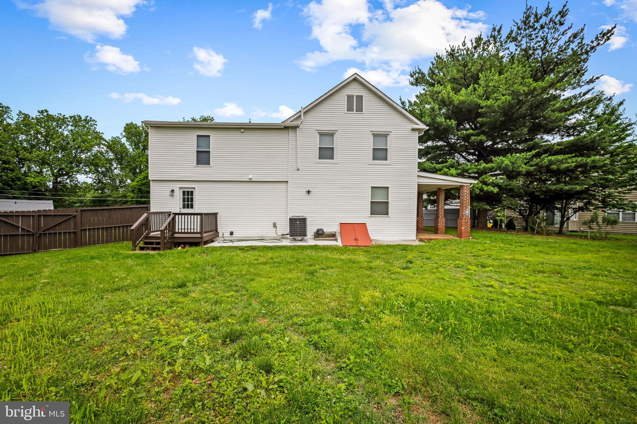 CATONSVILLE MANOR - Residential