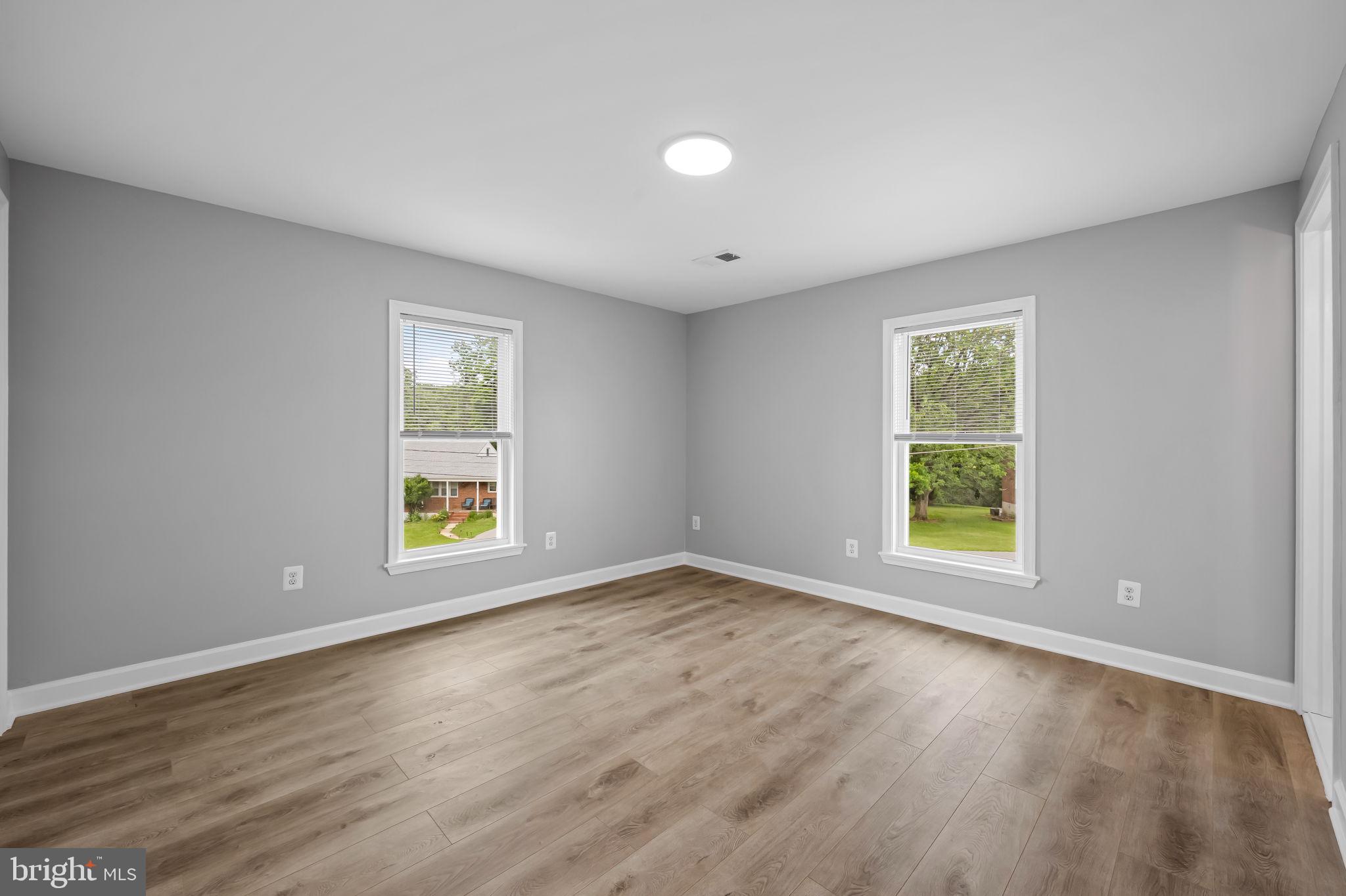 CATONSVILLE MANOR - Residential