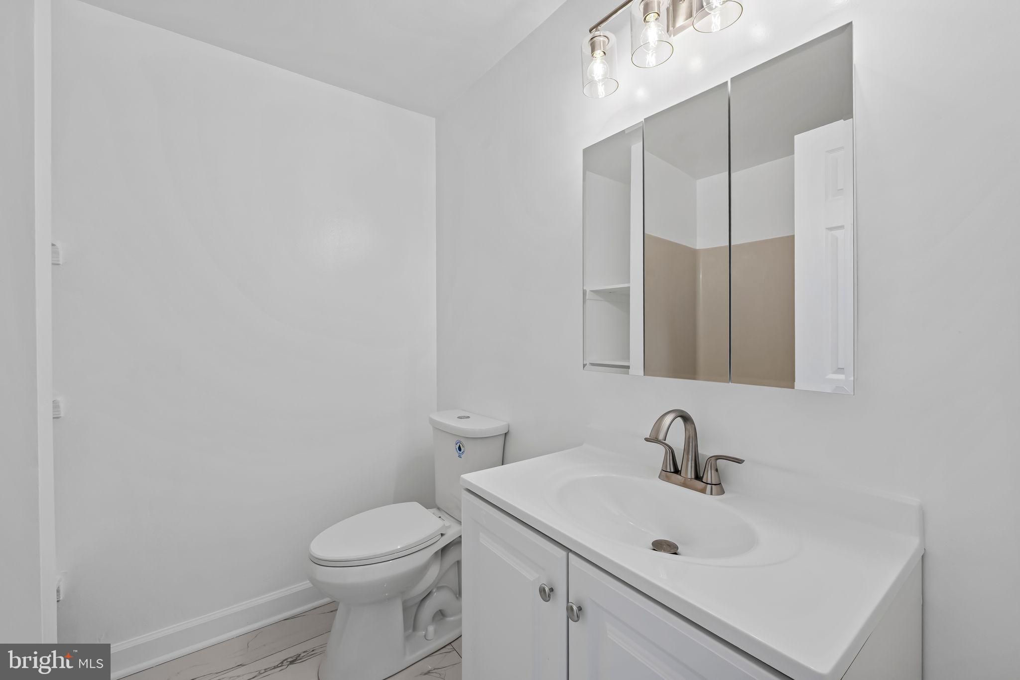 CATONSVILLE MANOR - Residential