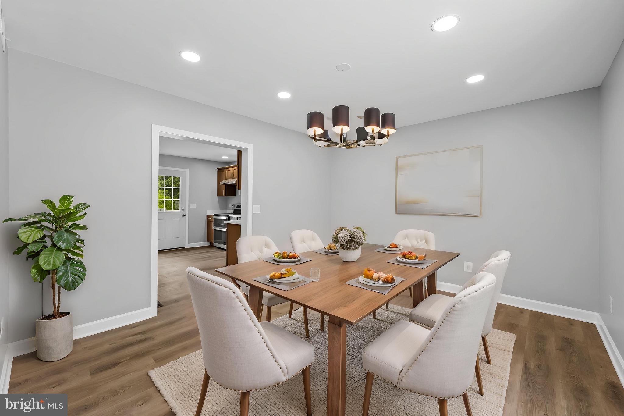 CATONSVILLE MANOR - Residential