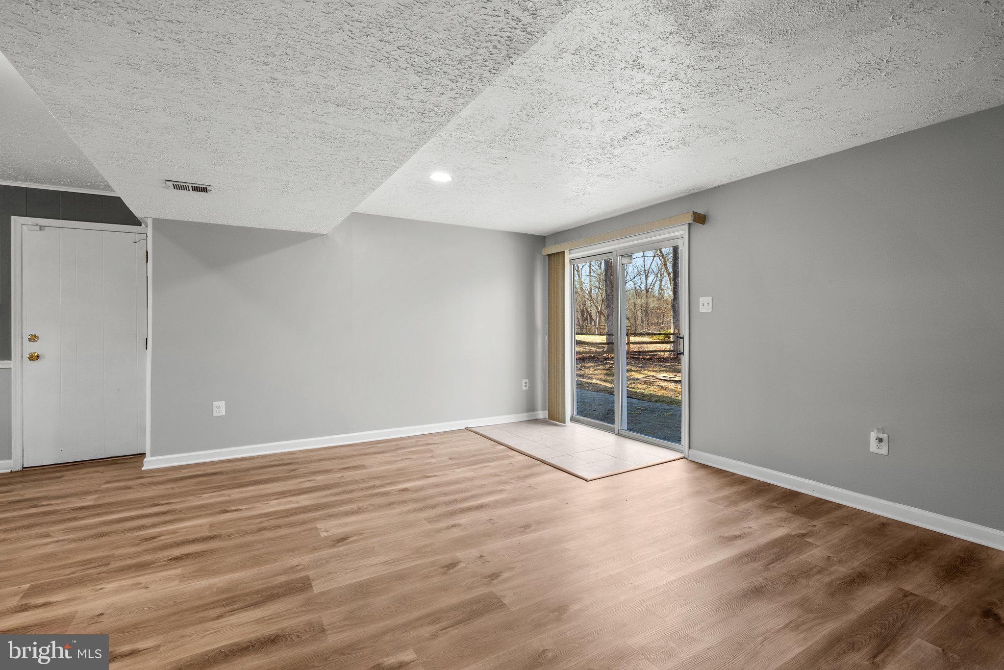 MARLTON - Residential
