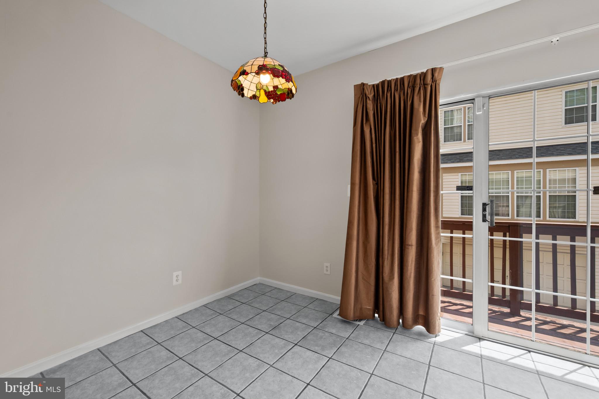 RUSSETT - Residential