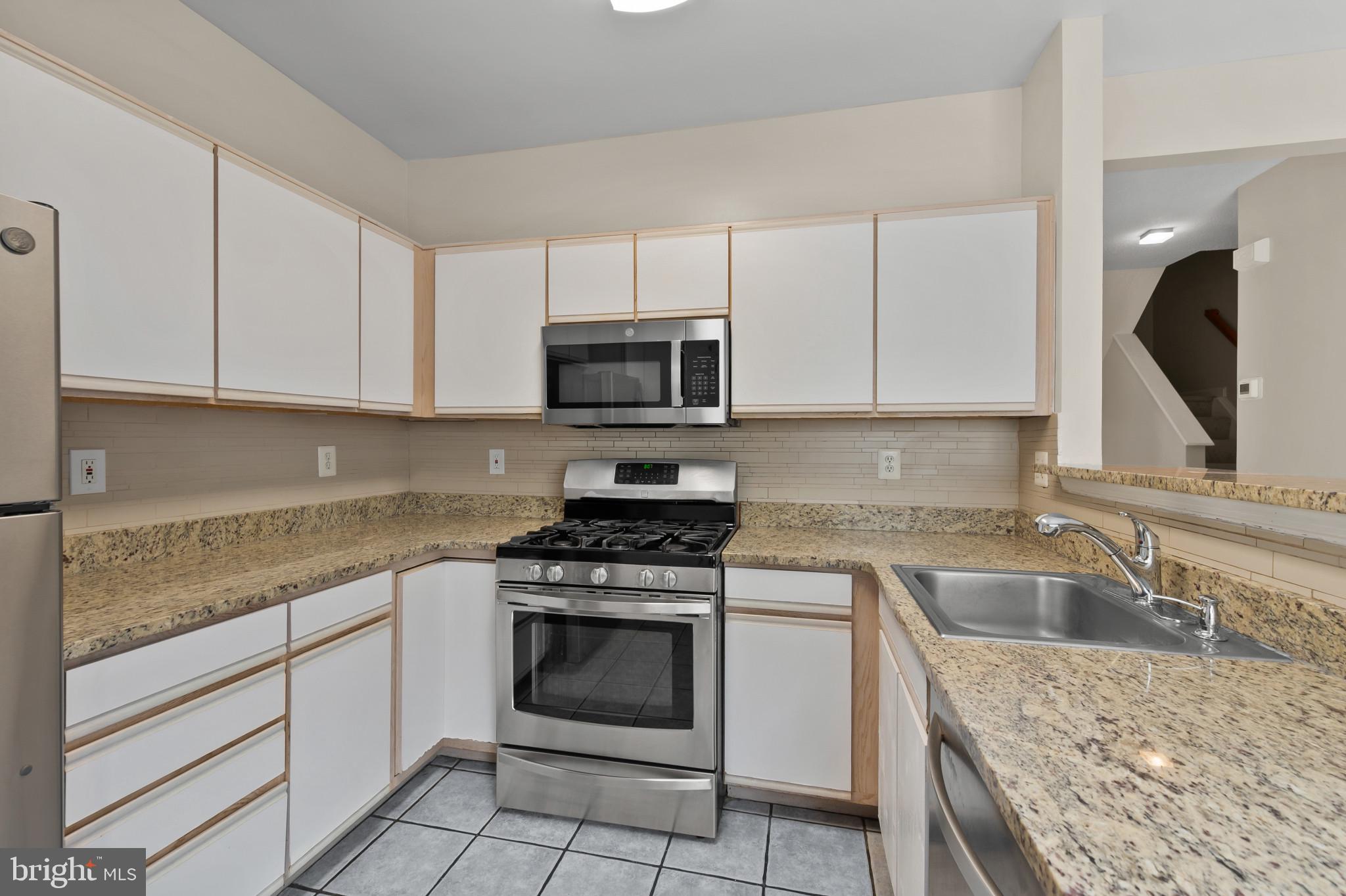 RUSSETT - Residential
