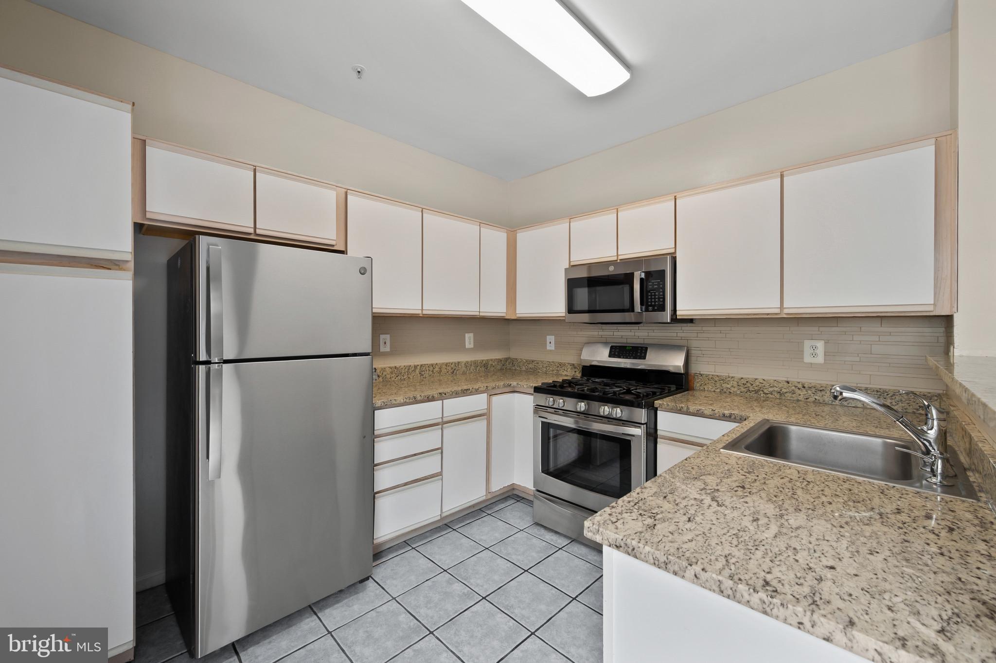 RUSSETT - Residential