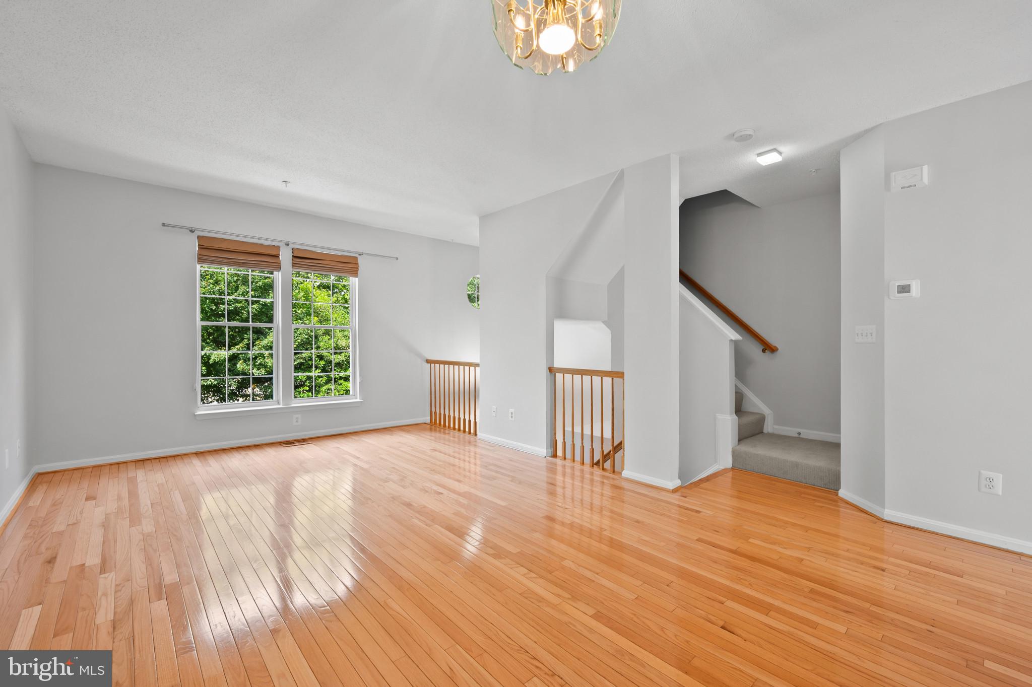 RUSSETT - Residential