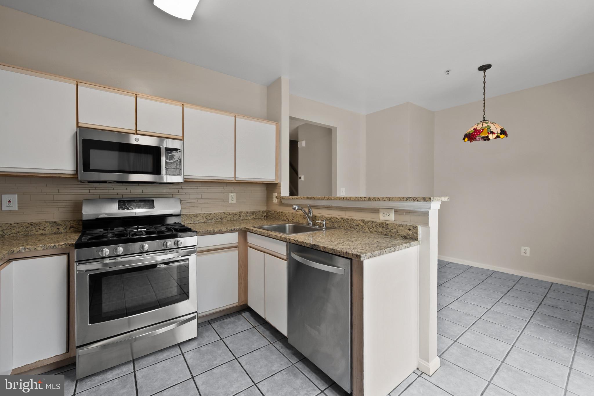 RUSSETT - Residential
