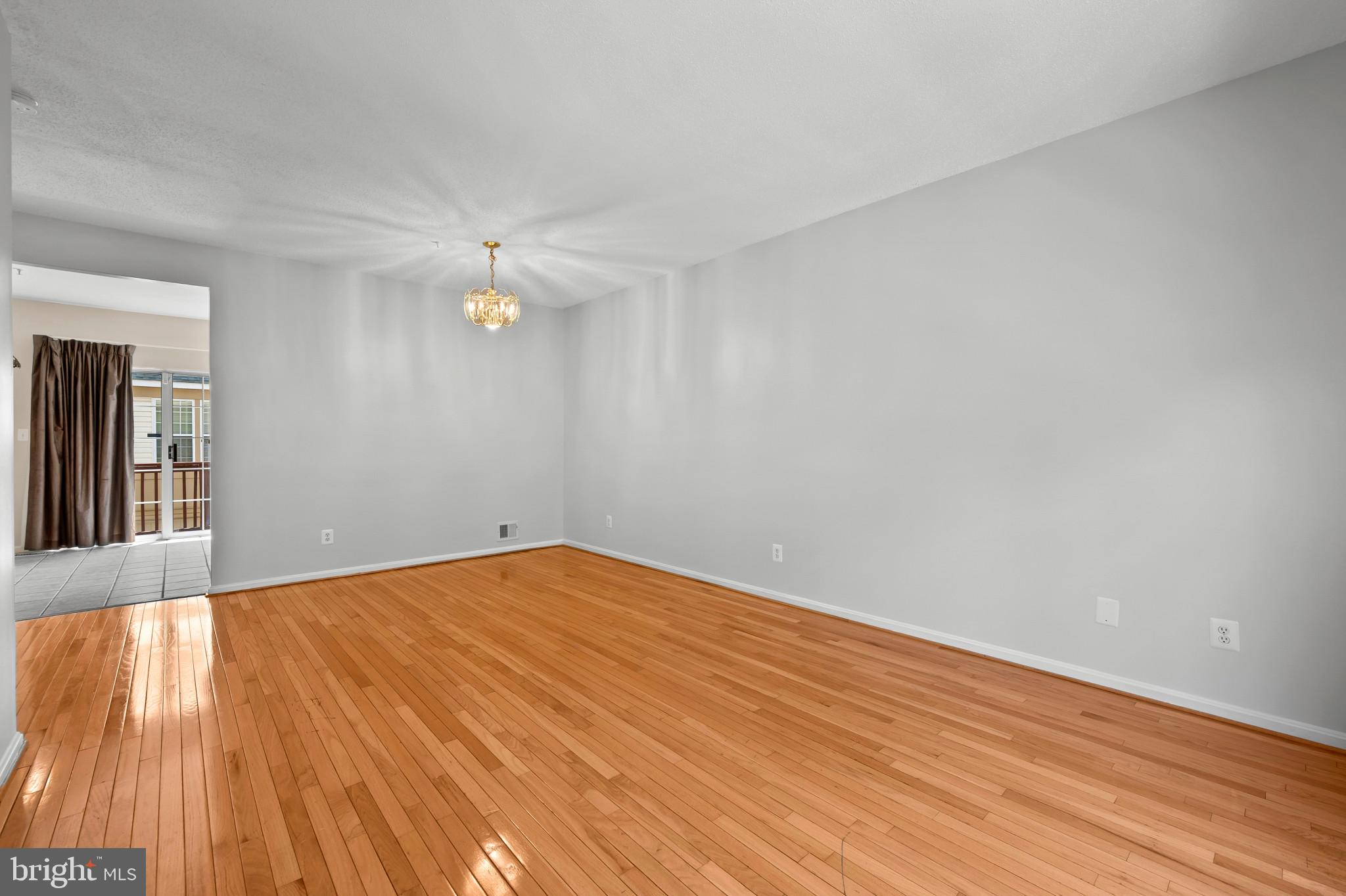 RUSSETT - Residential
