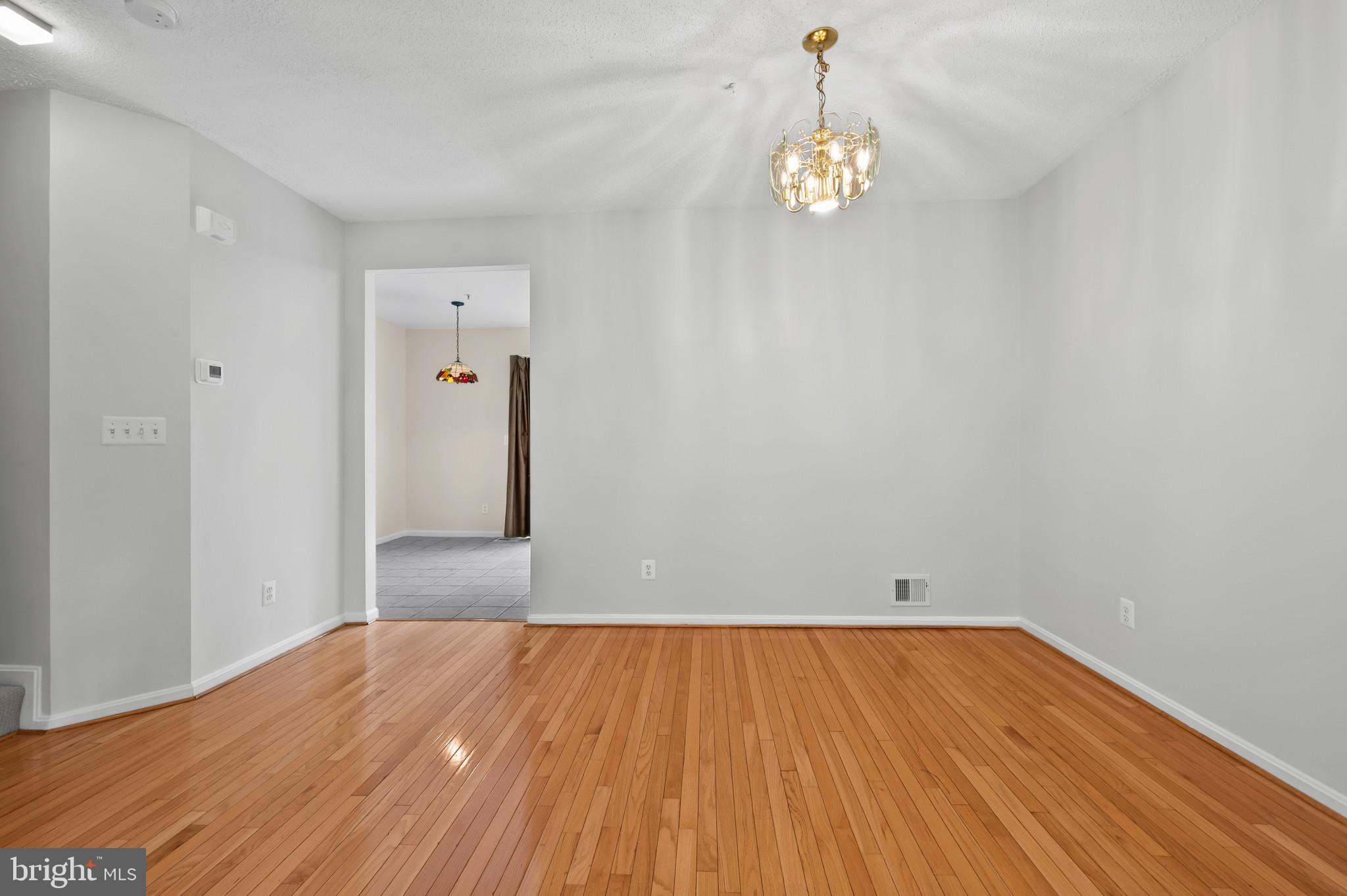 RUSSETT - Residential