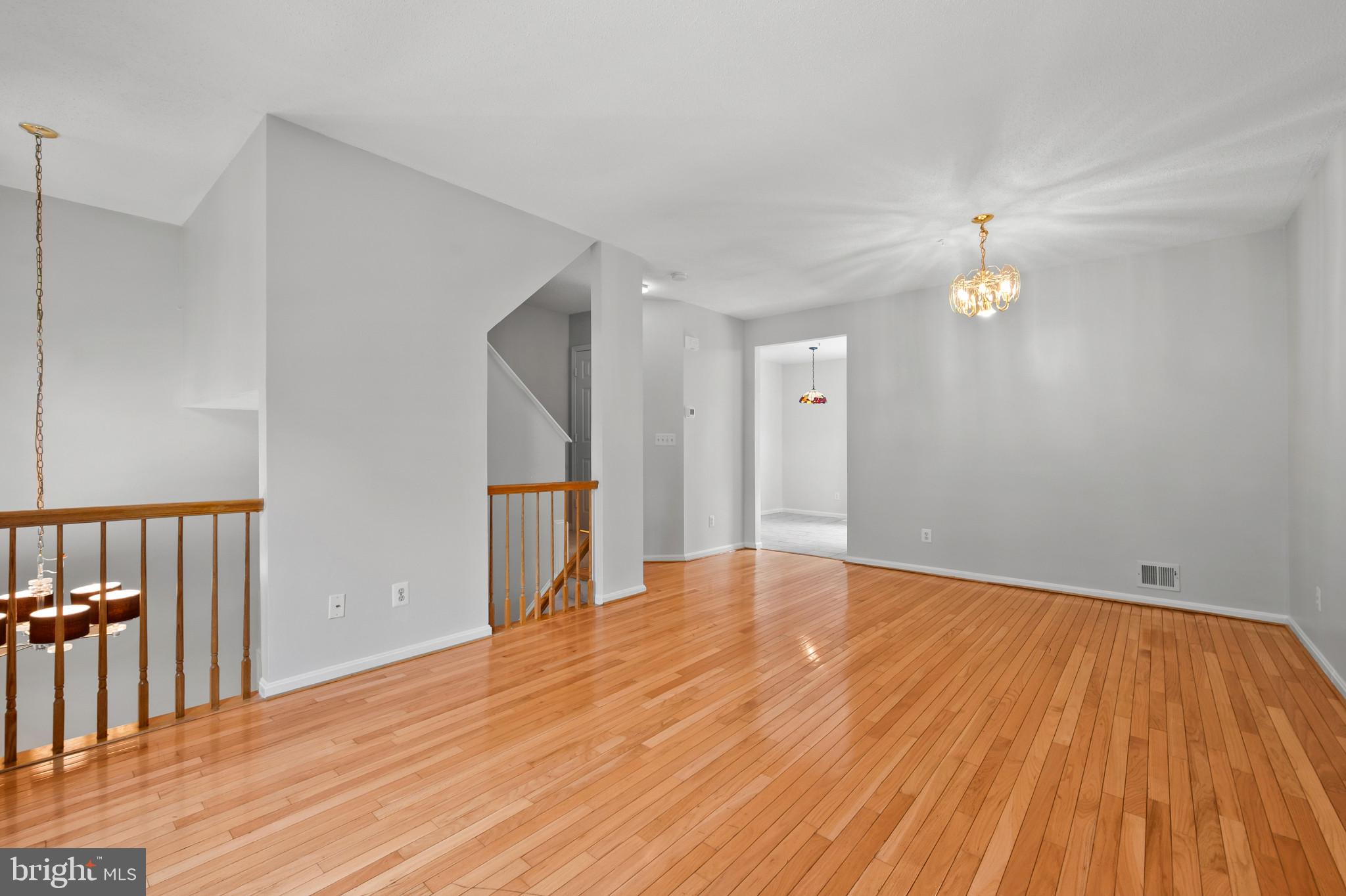 RUSSETT - Residential