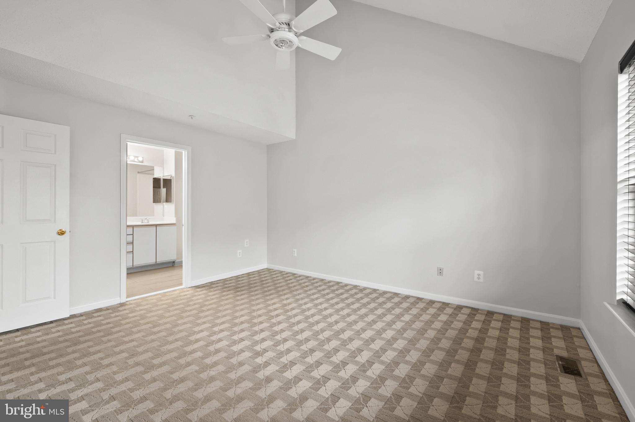 RUSSETT - Residential