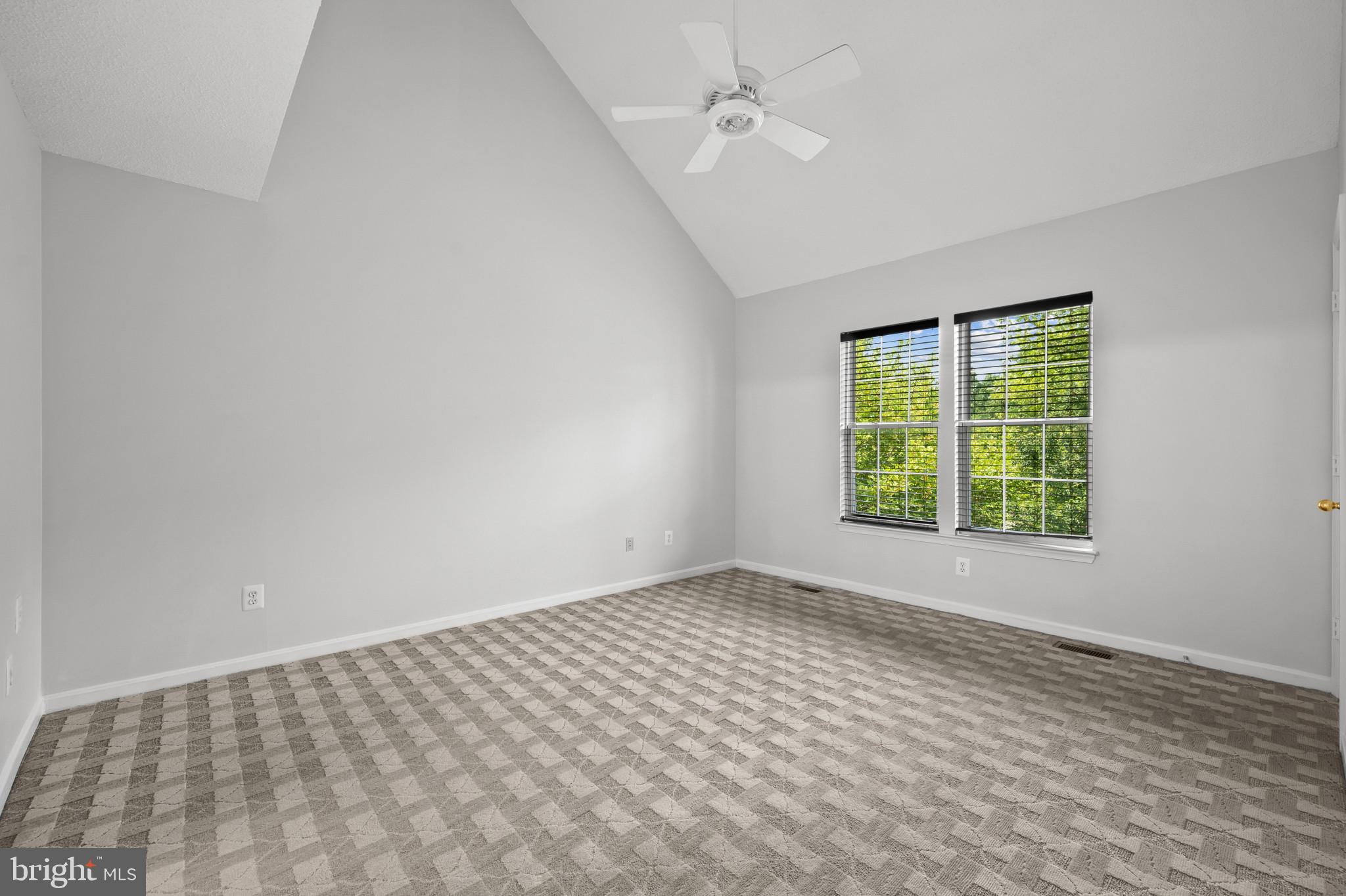 RUSSETT - Residential