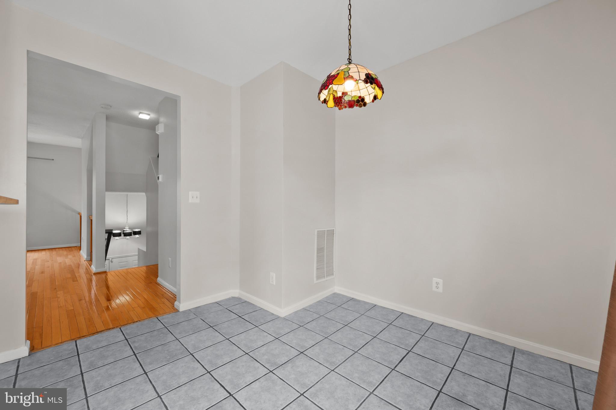 RUSSETT - Residential