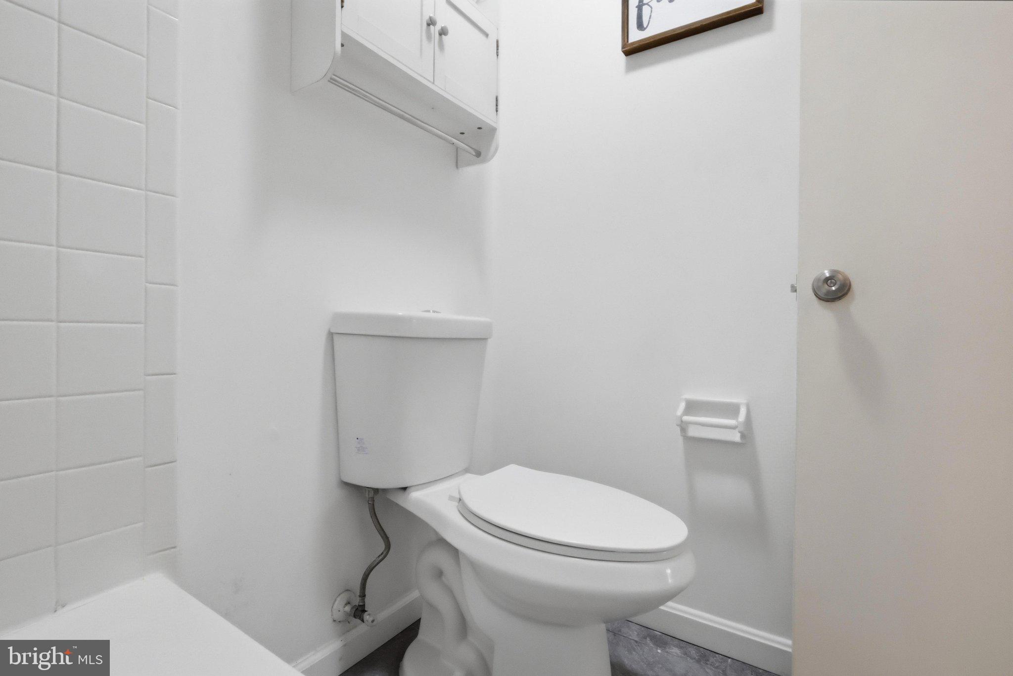 FARMINGDALE - Residential