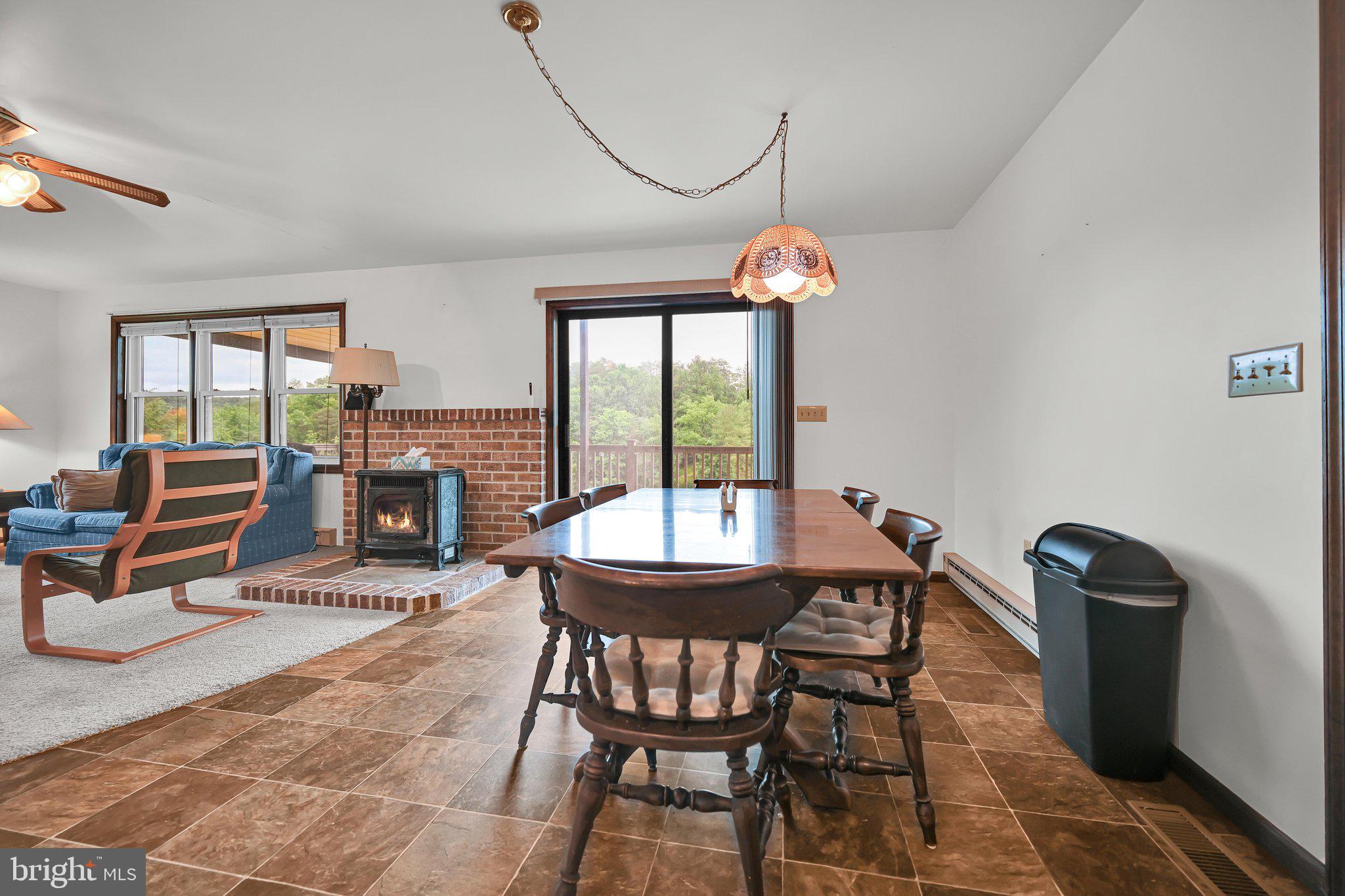 LAKE WYNONAH - Residential