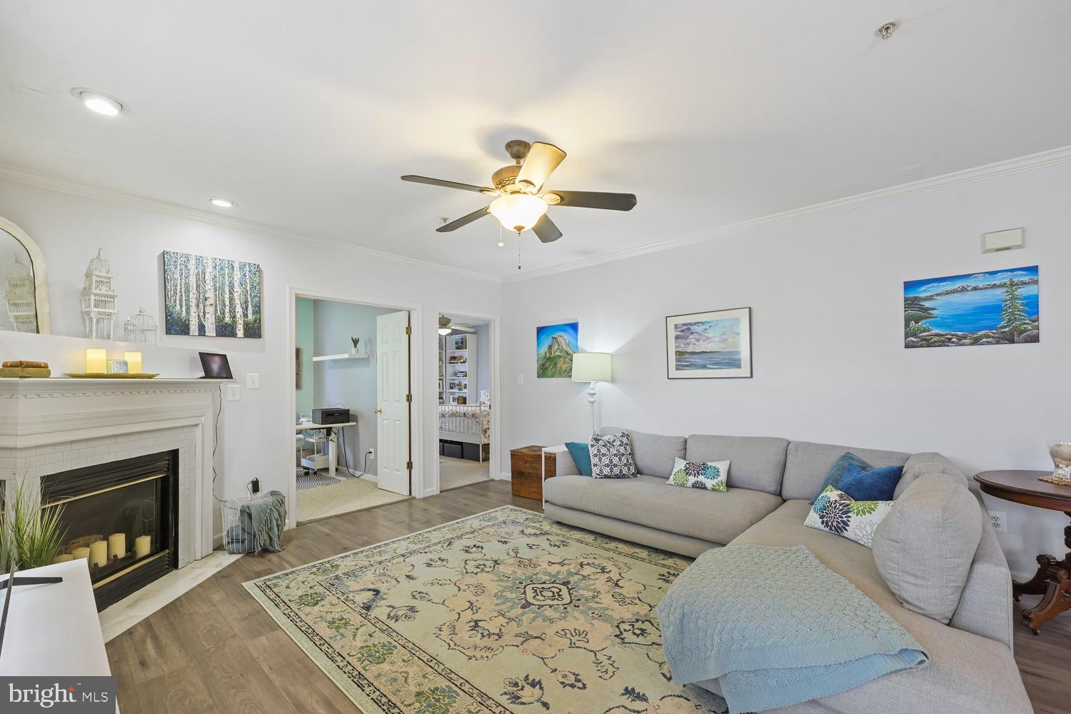 LAKESIDE AT SOUTH RIDING - Residential