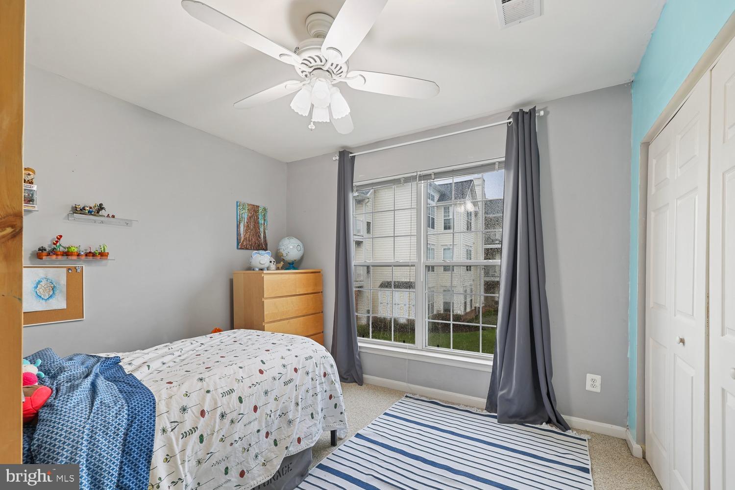 LAKESIDE AT SOUTH RIDING - Residential